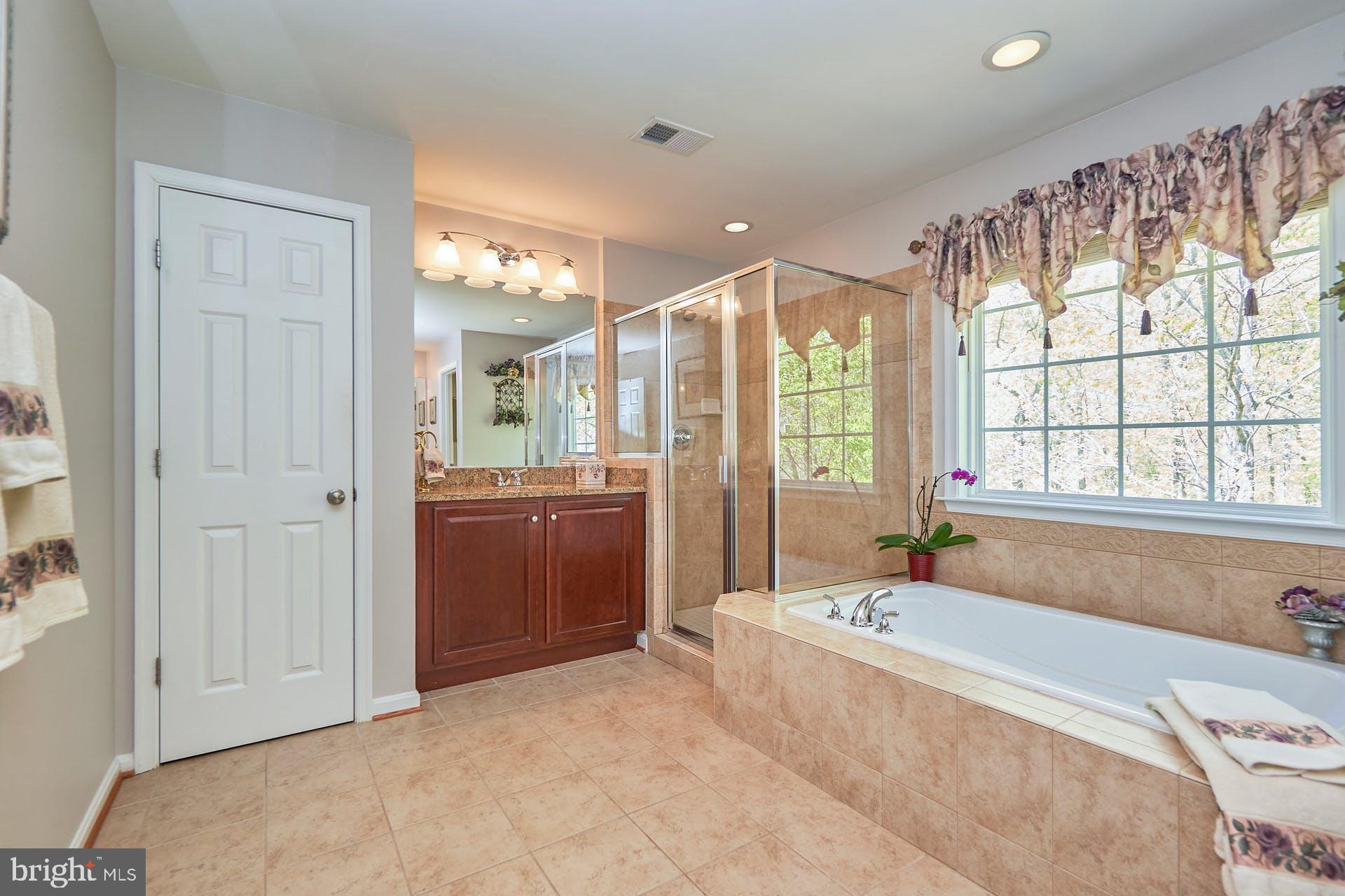 HOPEWELLS LANDING - Residential