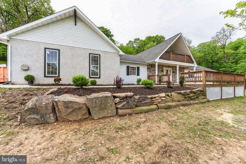 Photo of 582 LANCASTER PIKE, NEW PROVIDENCE, PA 17560 (MLS # PALA2034582)