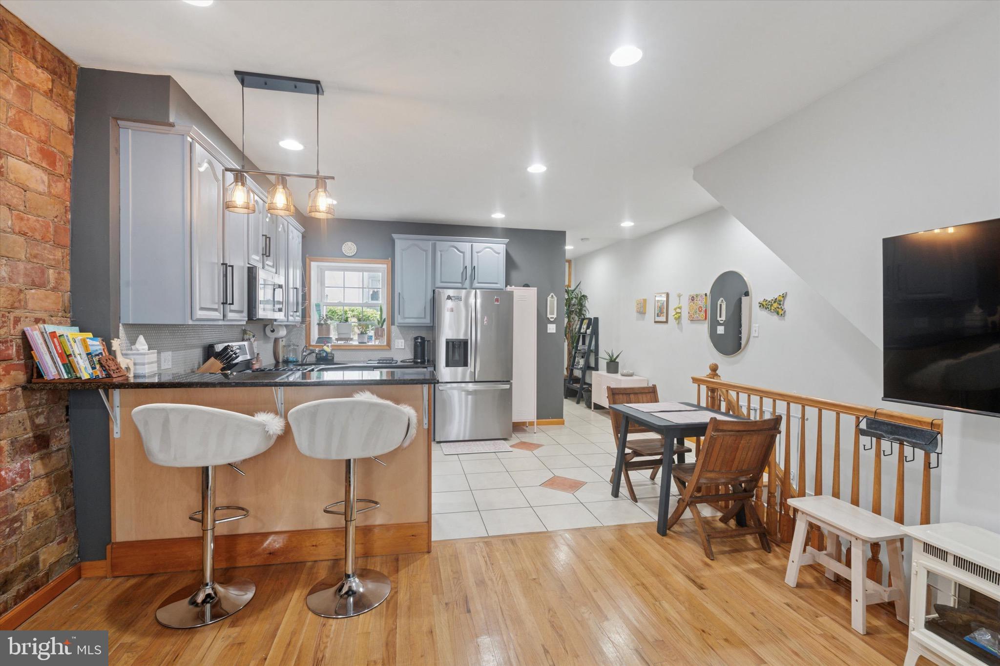 FRANCISVILLE - Residential Lease