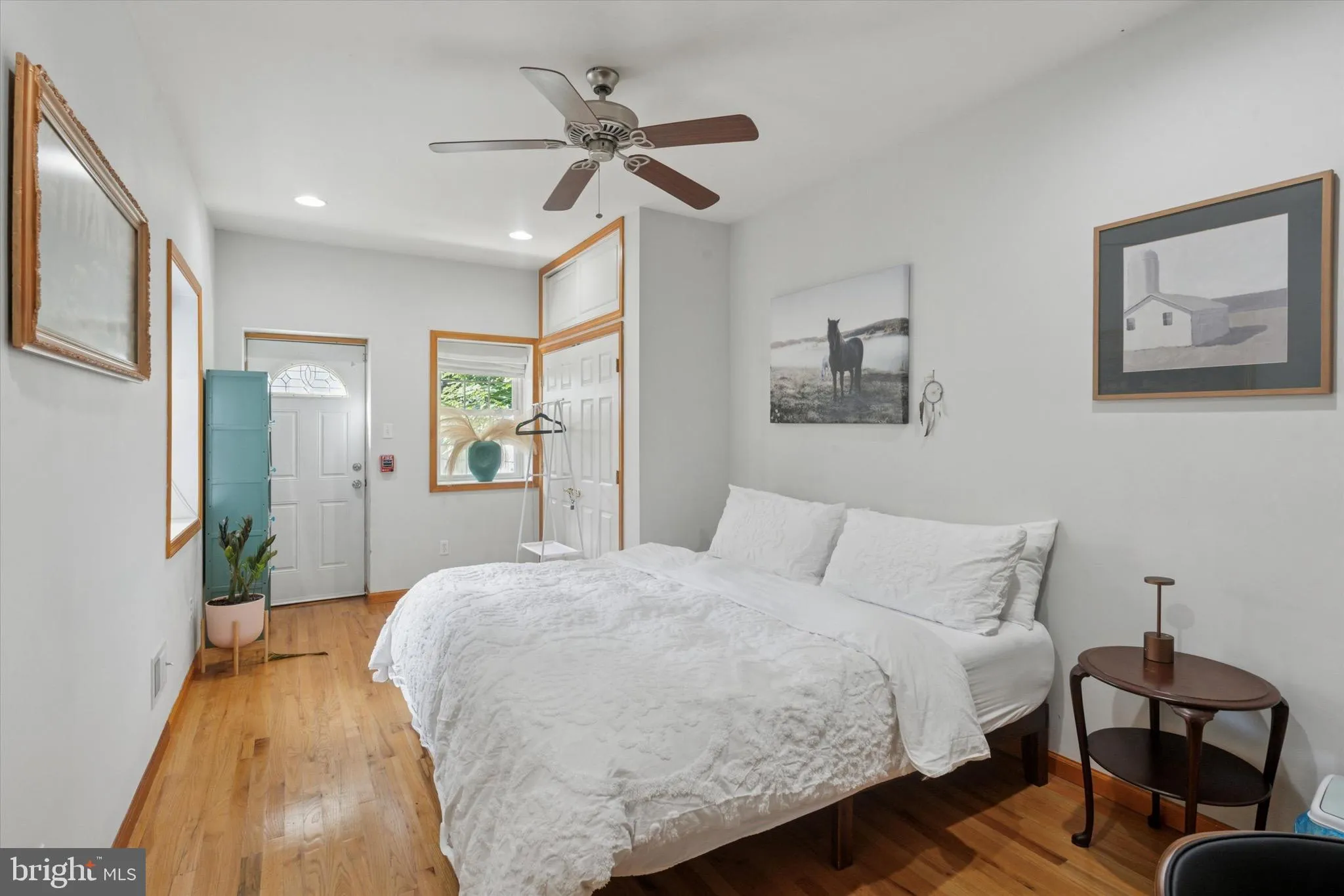 Philadelphia, Pennsylvania 19130, United States, 2 Bedrooms Bedrooms, ,2 BathroomsBathrooms,Residential,Active,210647