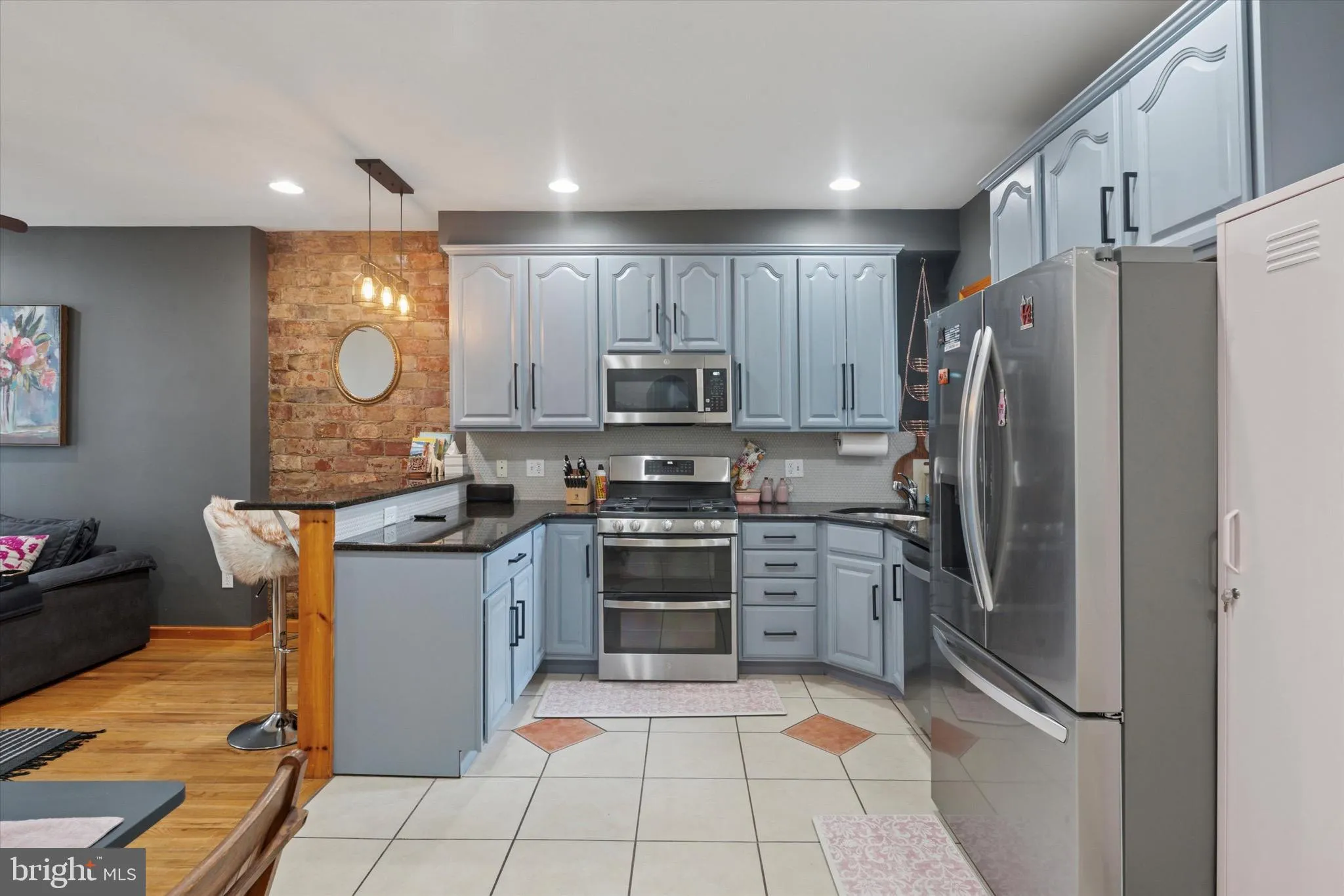 Philadelphia, Pennsylvania 19130, United States, 2 Bedrooms Bedrooms, ,2 BathroomsBathrooms,Residential,Active,210647