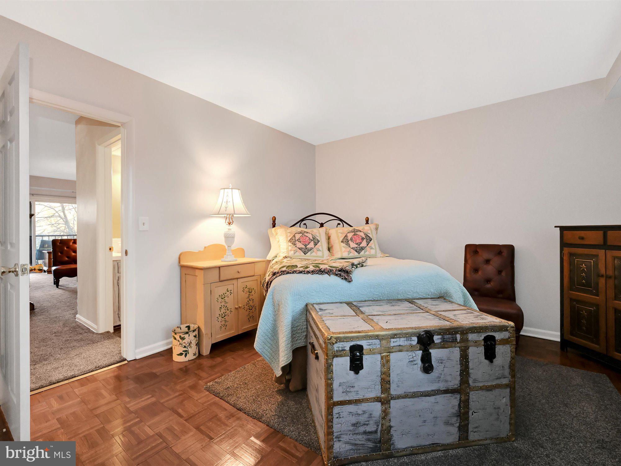 FLYING HILLS - Residential