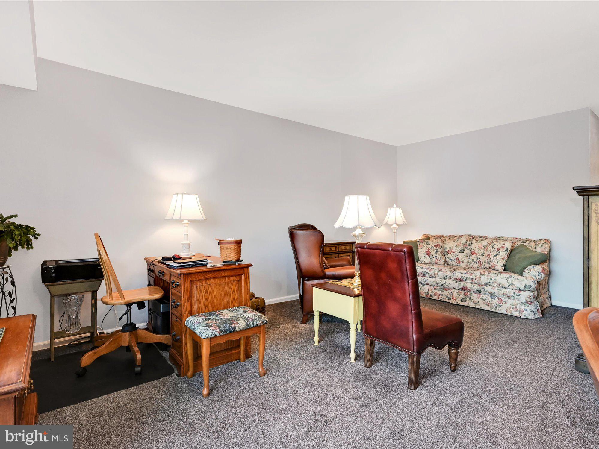 FLYING HILLS - Residential