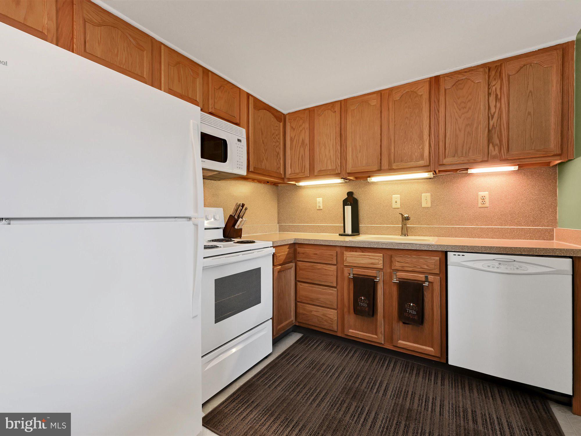 FLYING HILLS - Residential