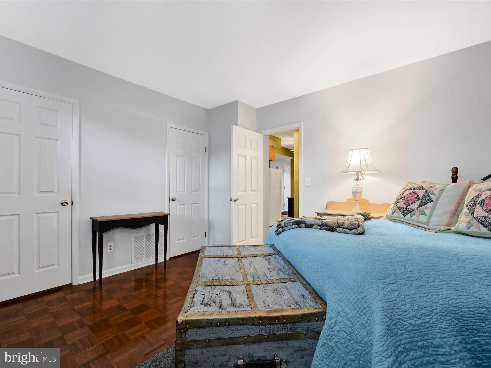 FLYING HILLS - Residential