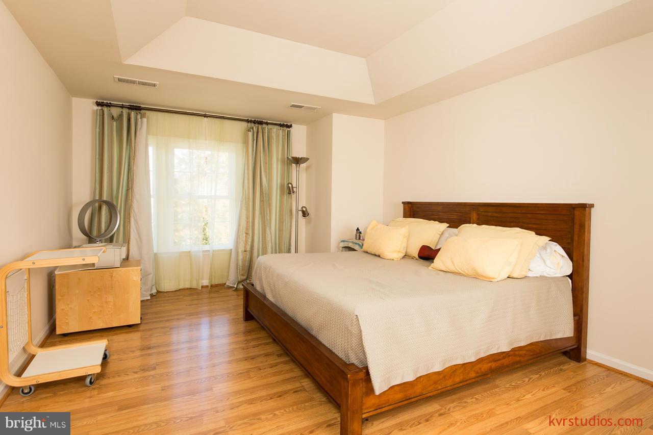 FAIR OAKS - Residential