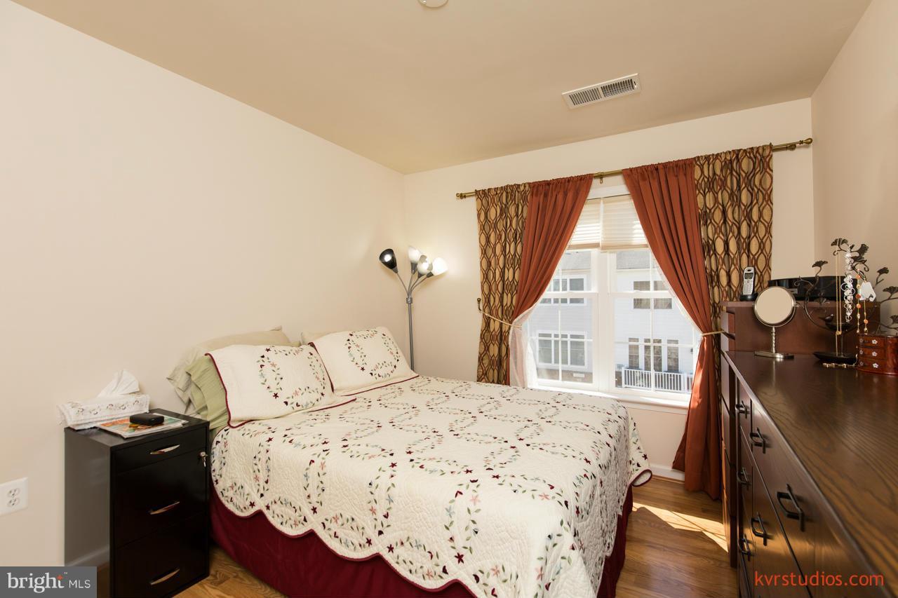 FAIR OAKS - Residential