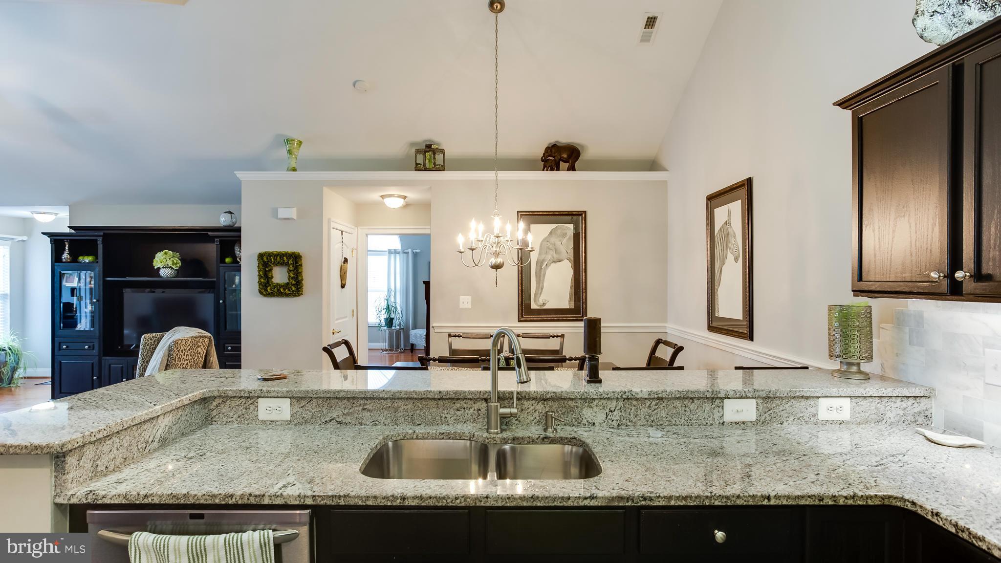 REGENCY PARK VILLAS - Residential