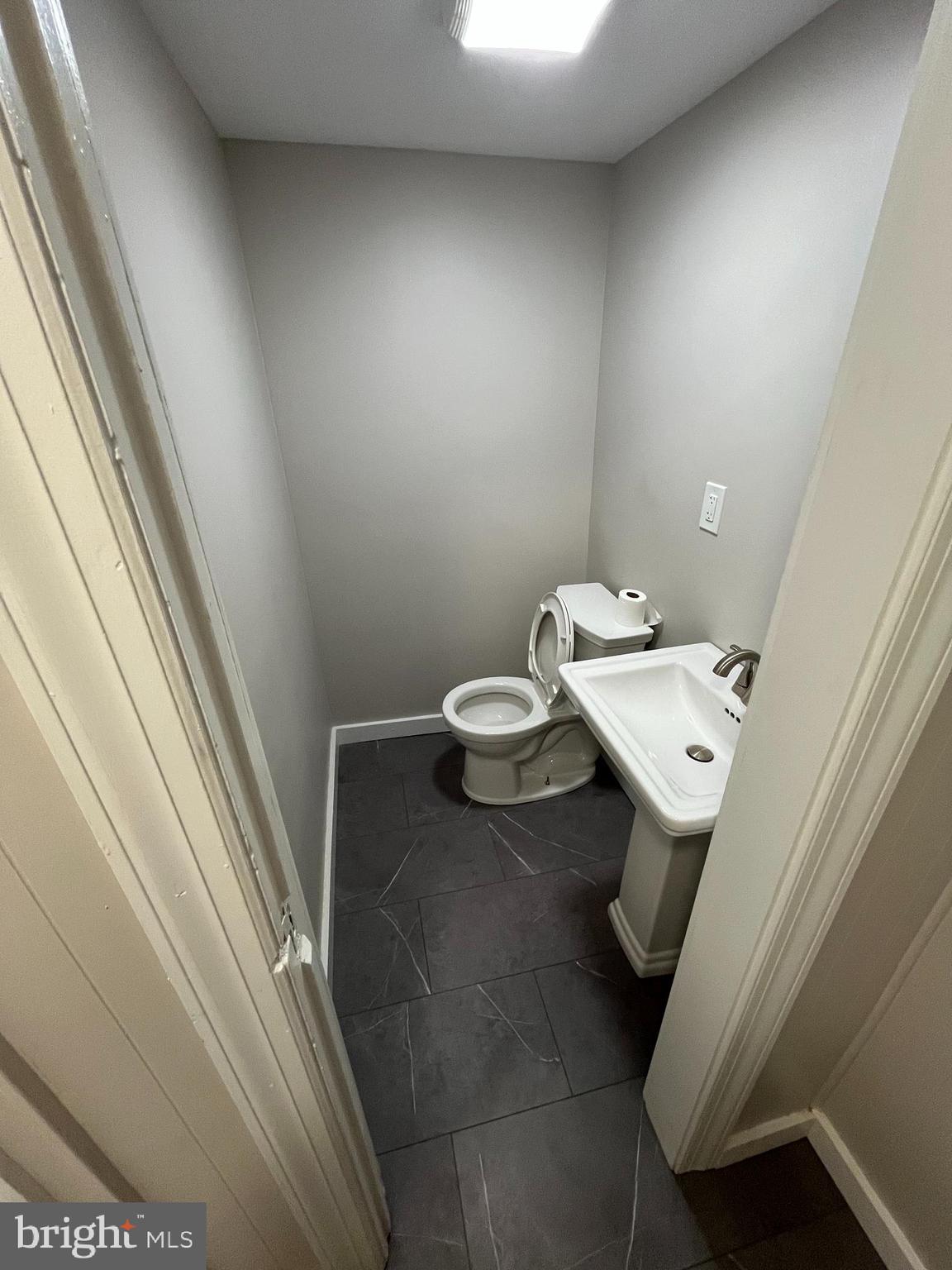 DOWNTOWN - Commercial Lease