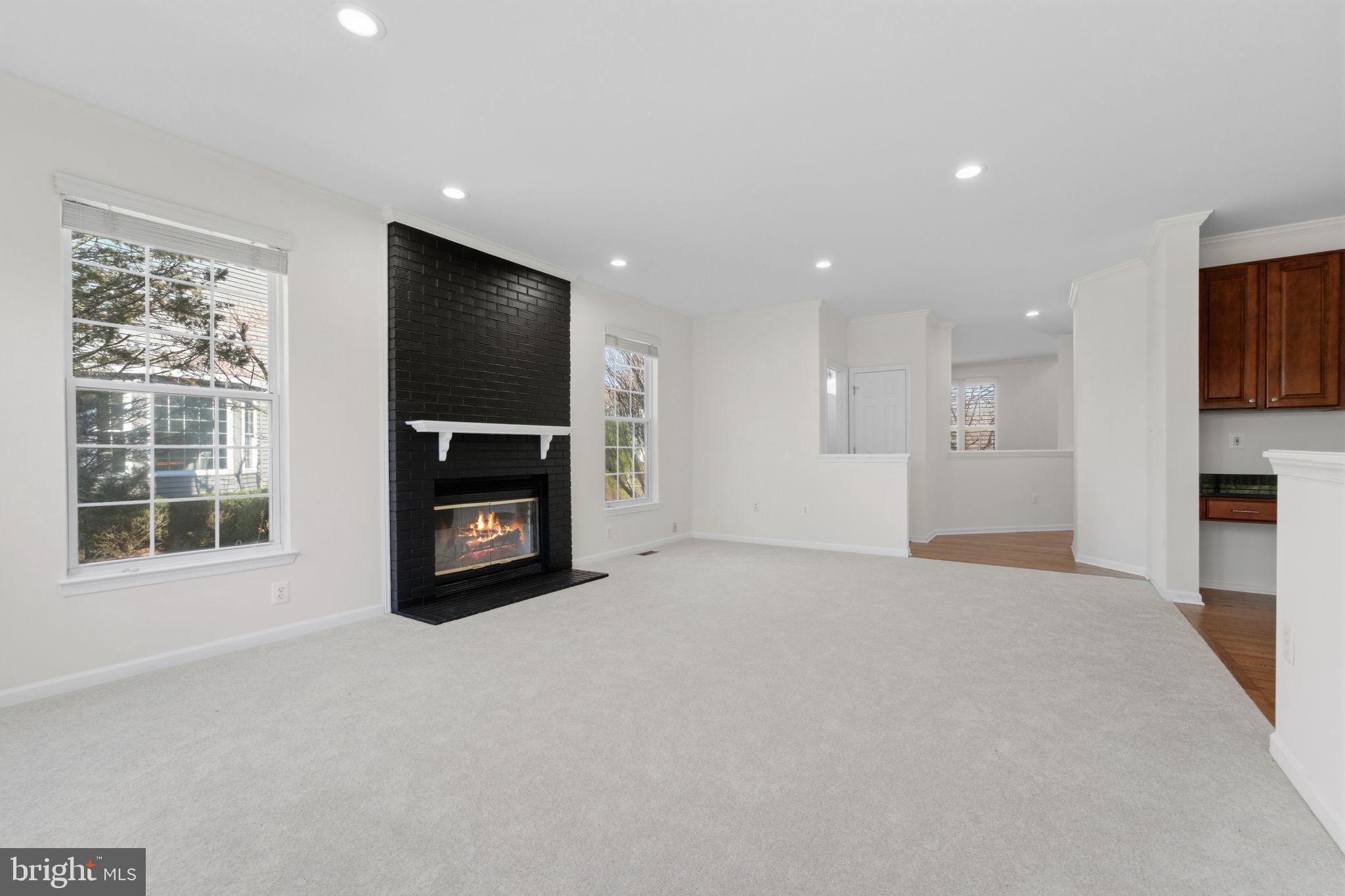 ASHBURN VILLAGE - Residential