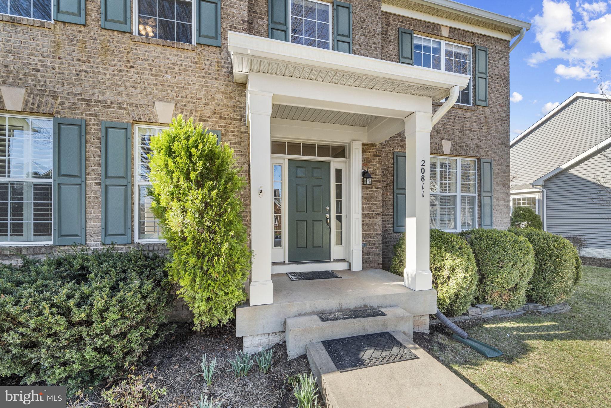 ASHBURN VILLAGE - Residential