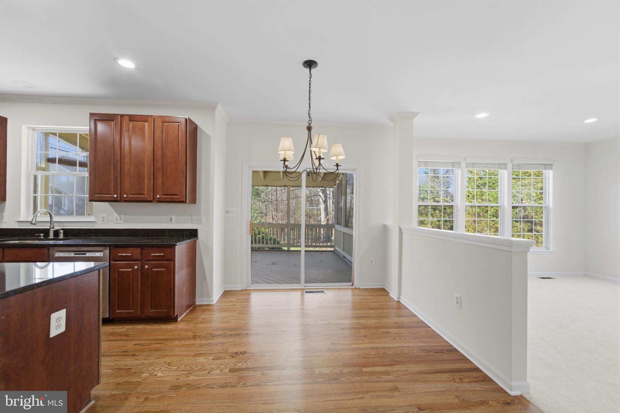 ASHBURN VILLAGE - Residential