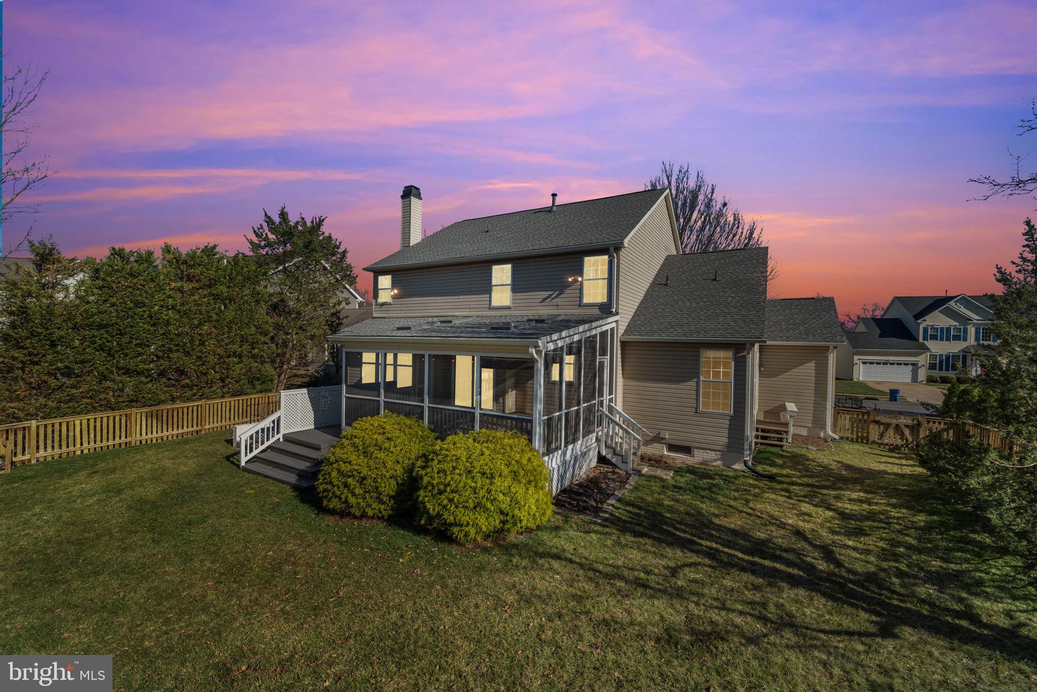 ASHBURN VILLAGE - Residential