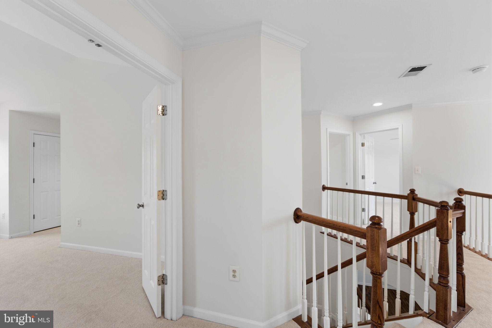 ASHBURN VILLAGE - Residential