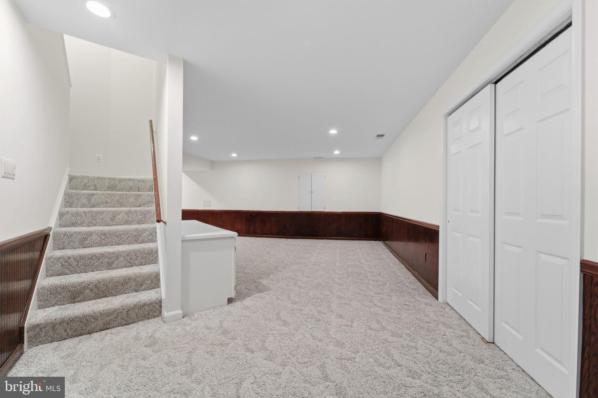 ASHBURN VILLAGE - Residential