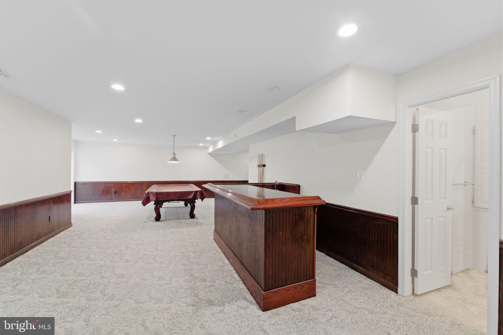 ASHBURN VILLAGE - Residential