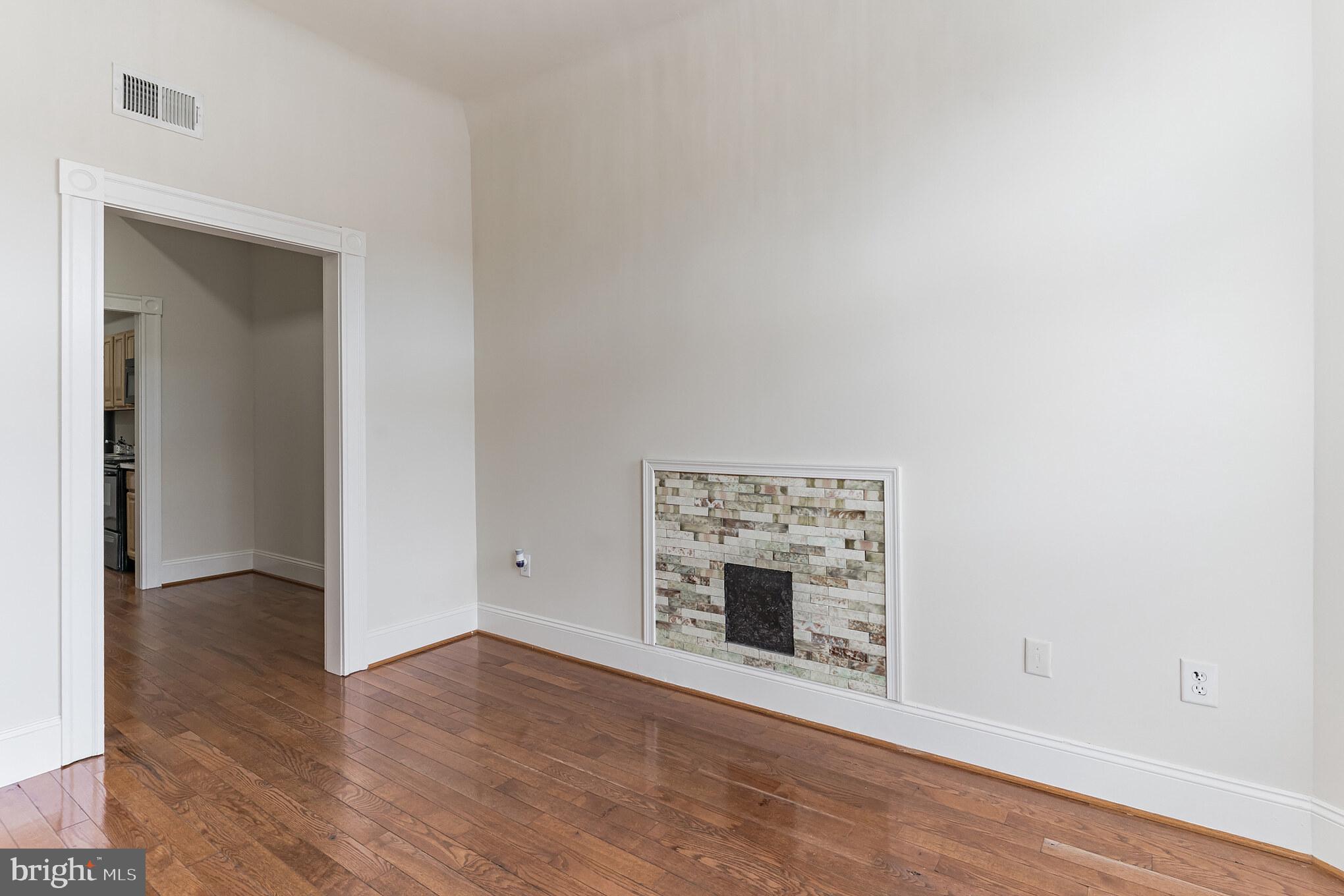 STATION NORTH ARTS DISTRICT - Residential Income