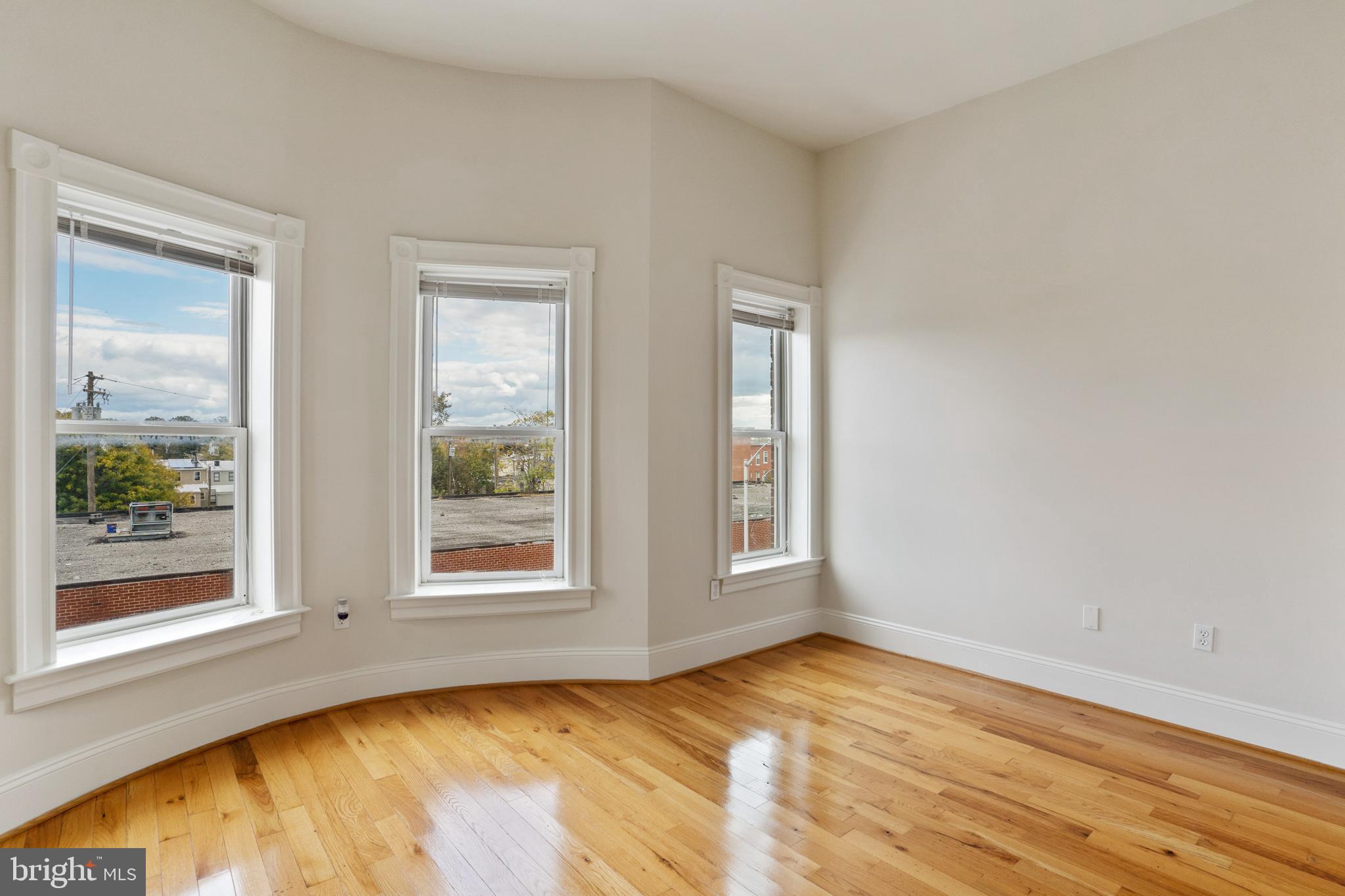 STATION NORTH ARTS DISTRICT - Residential Income