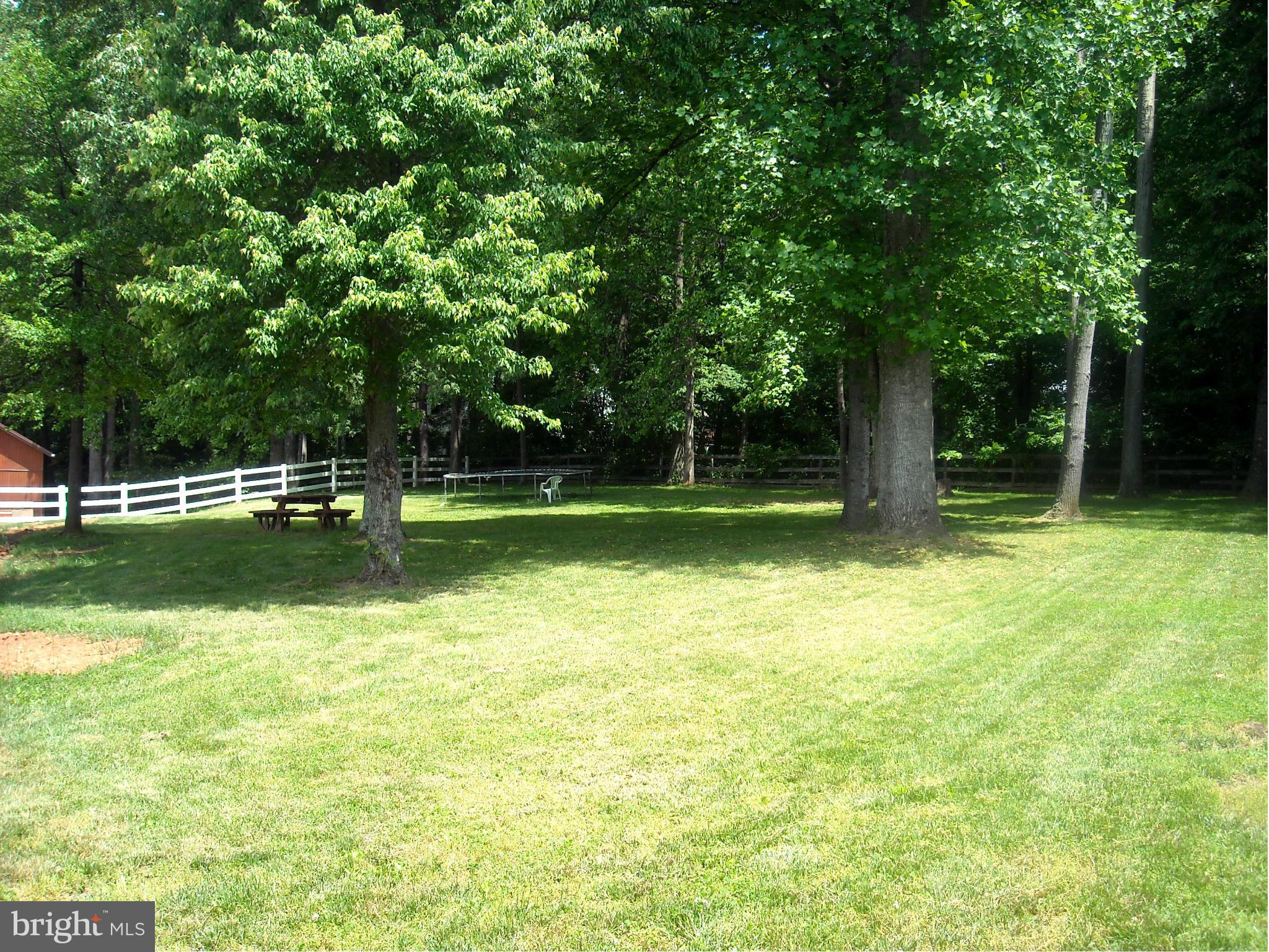 MINNIEVILLE MANOR - Residential Lease