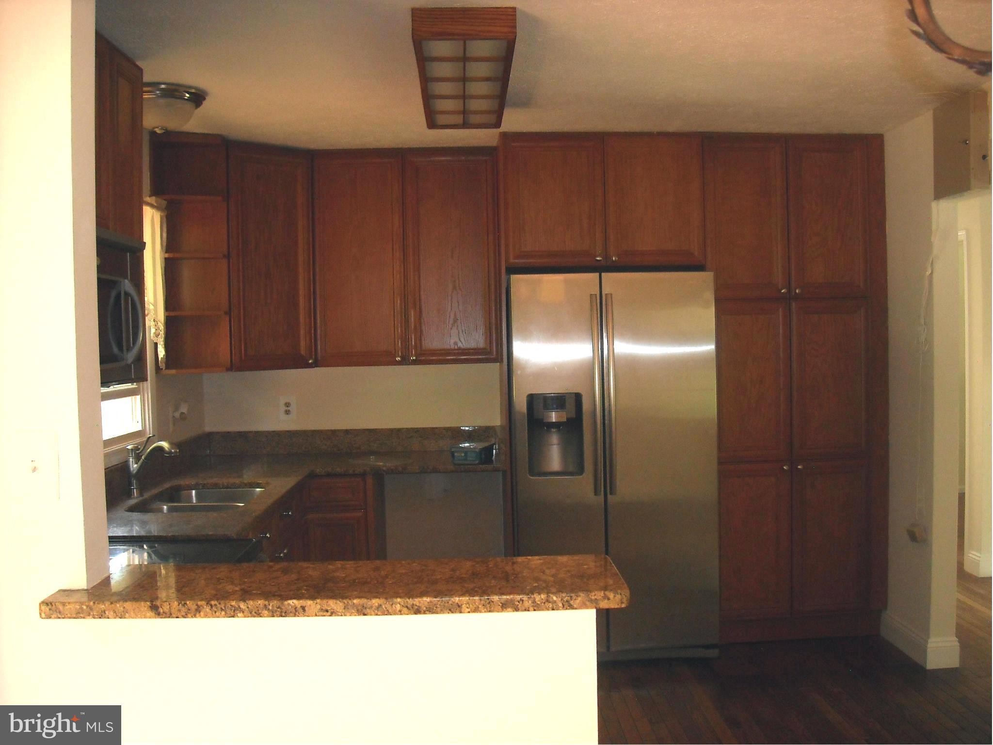 MINNIEVILLE MANOR - Residential Lease