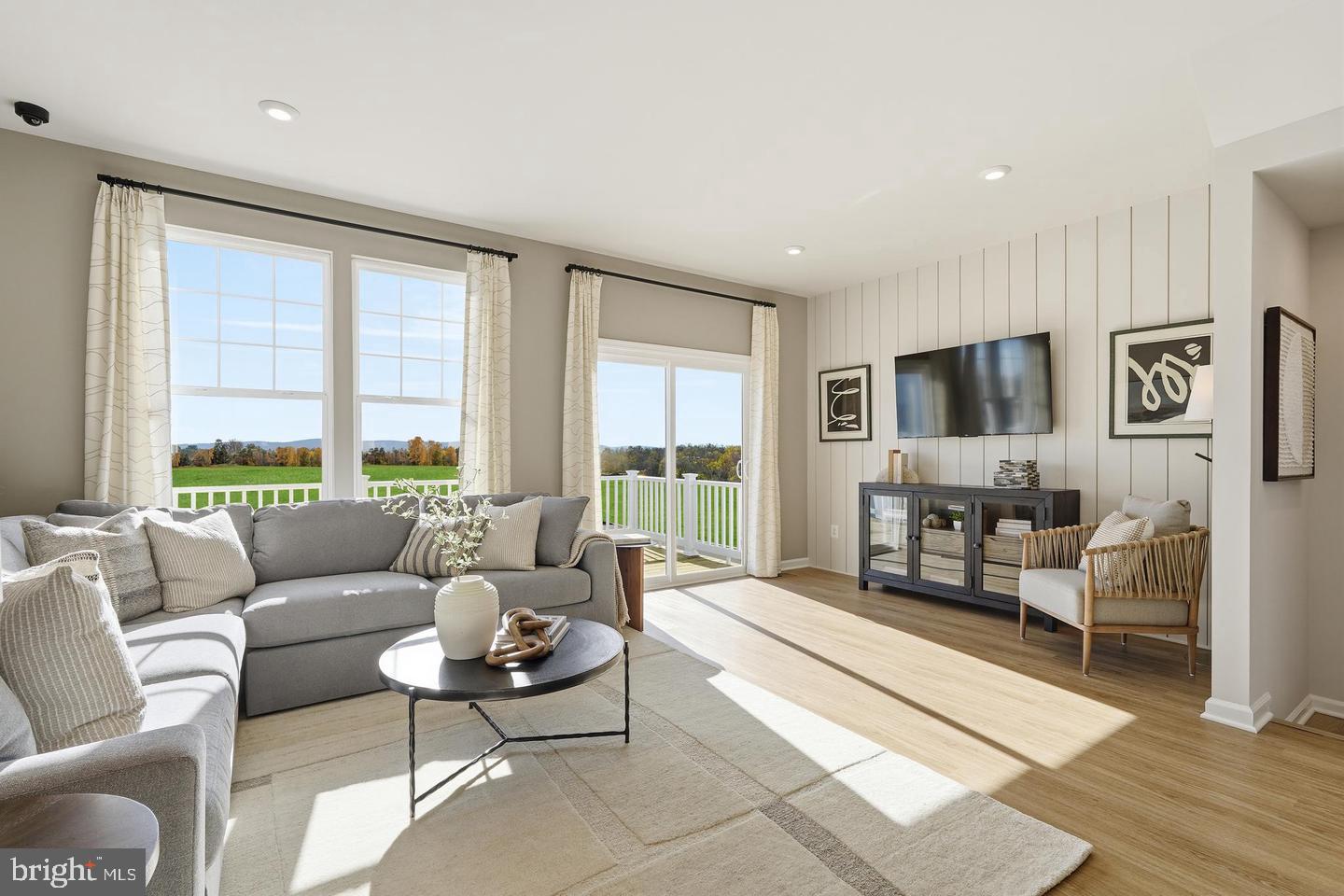 435 ANTHEM STREET [397]