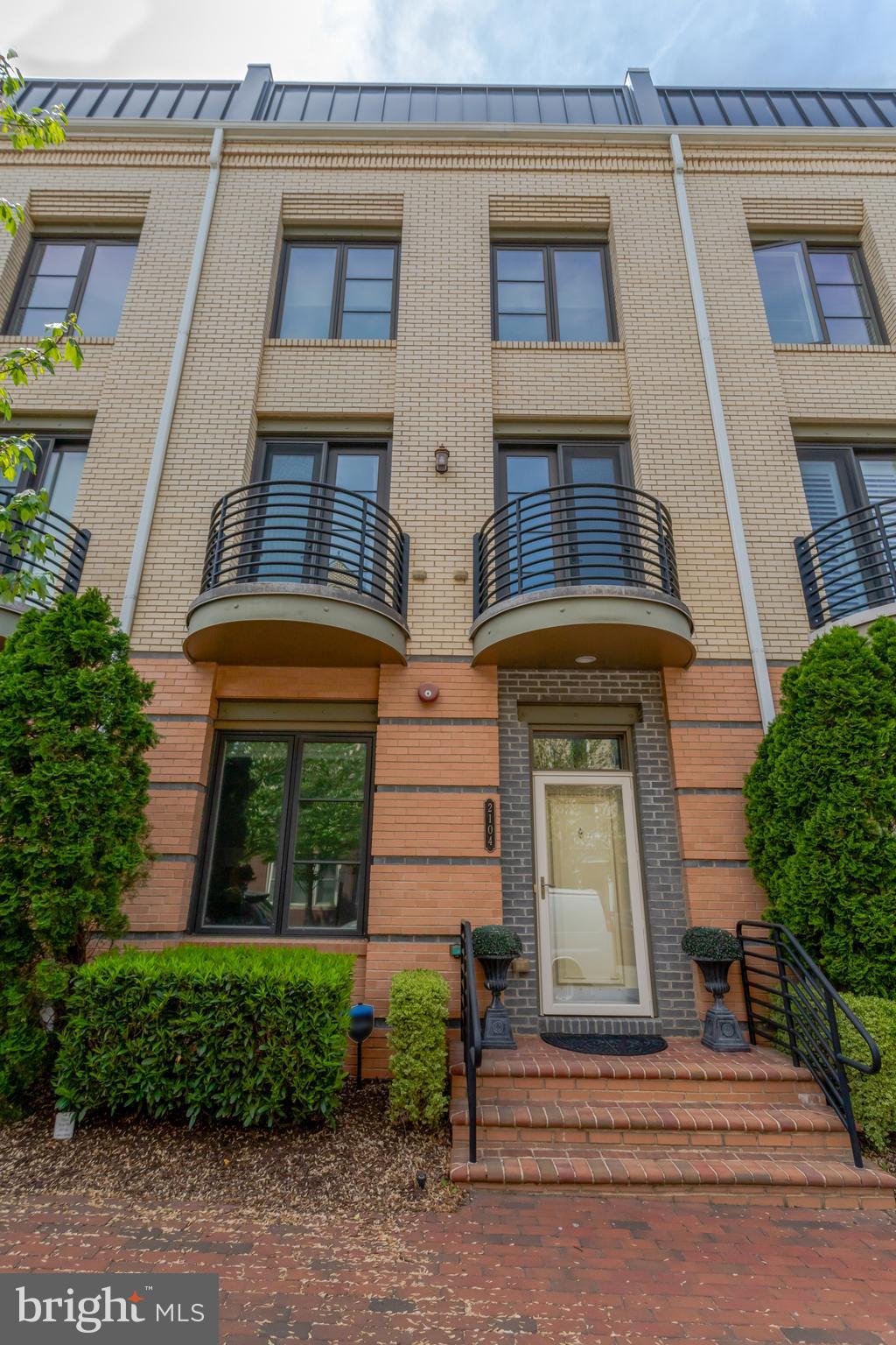 POTOMAC YARD - Residential