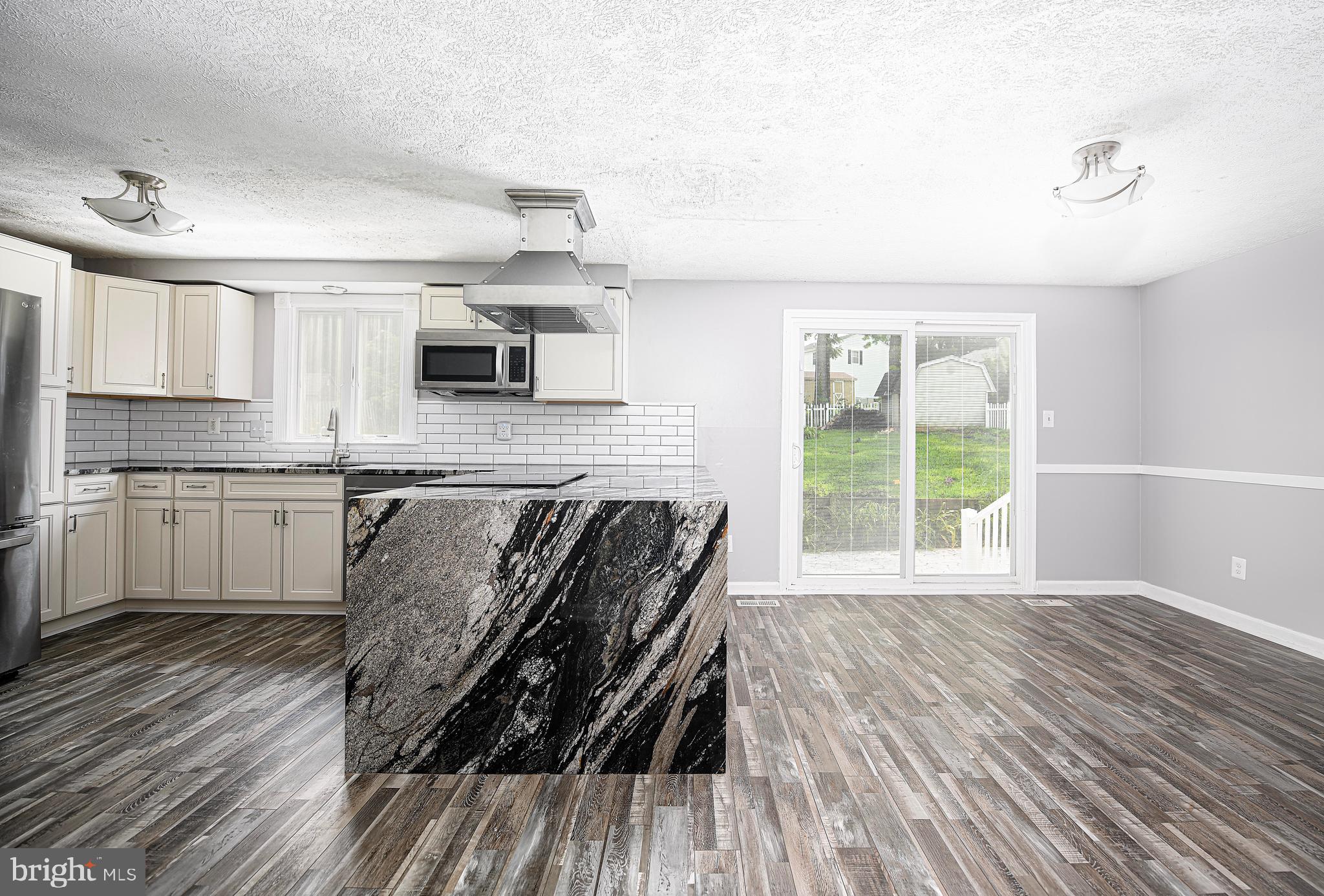 HARFORD WOODS - Residential Lease