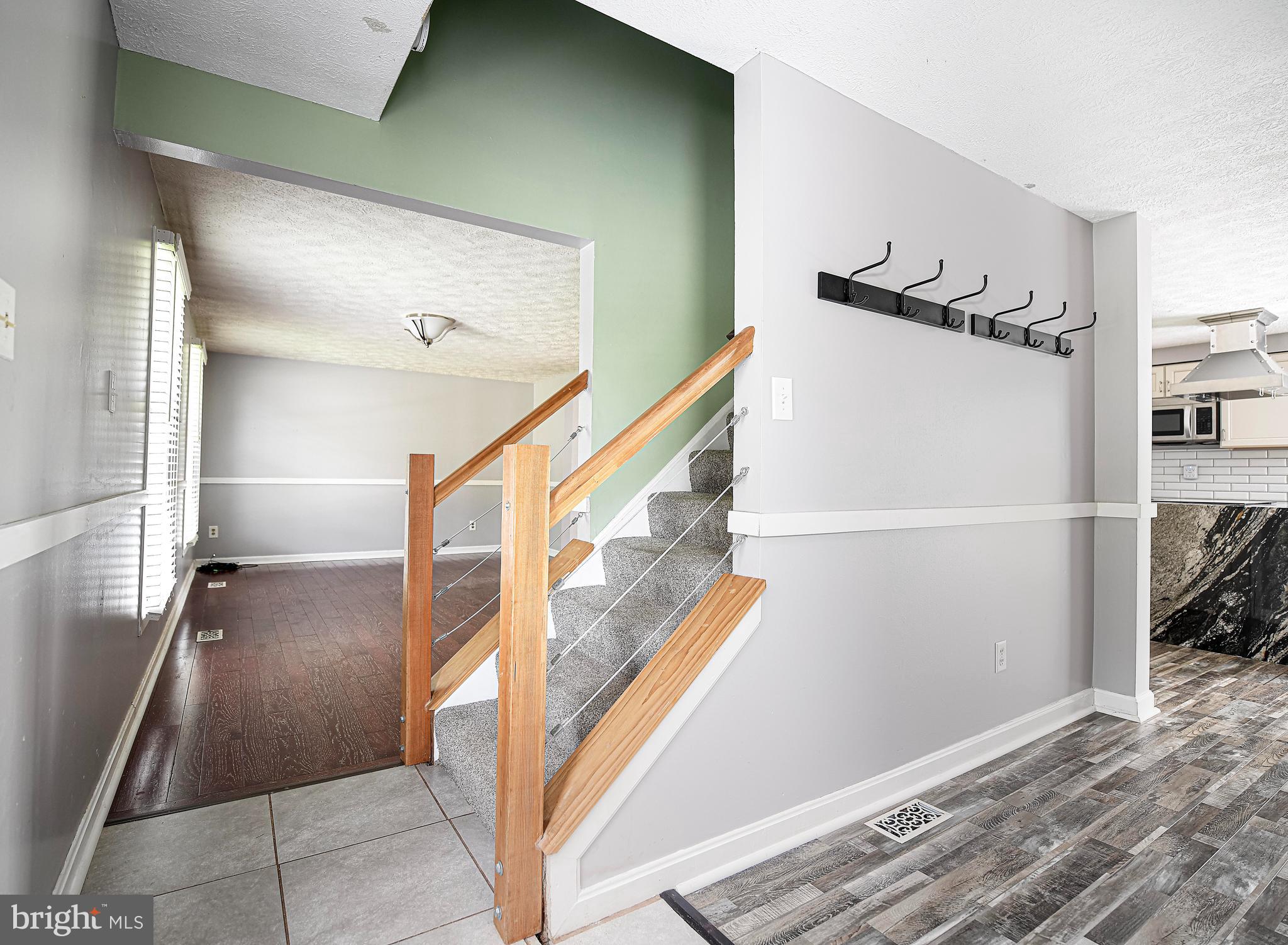 HARFORD WOODS - Residential Lease