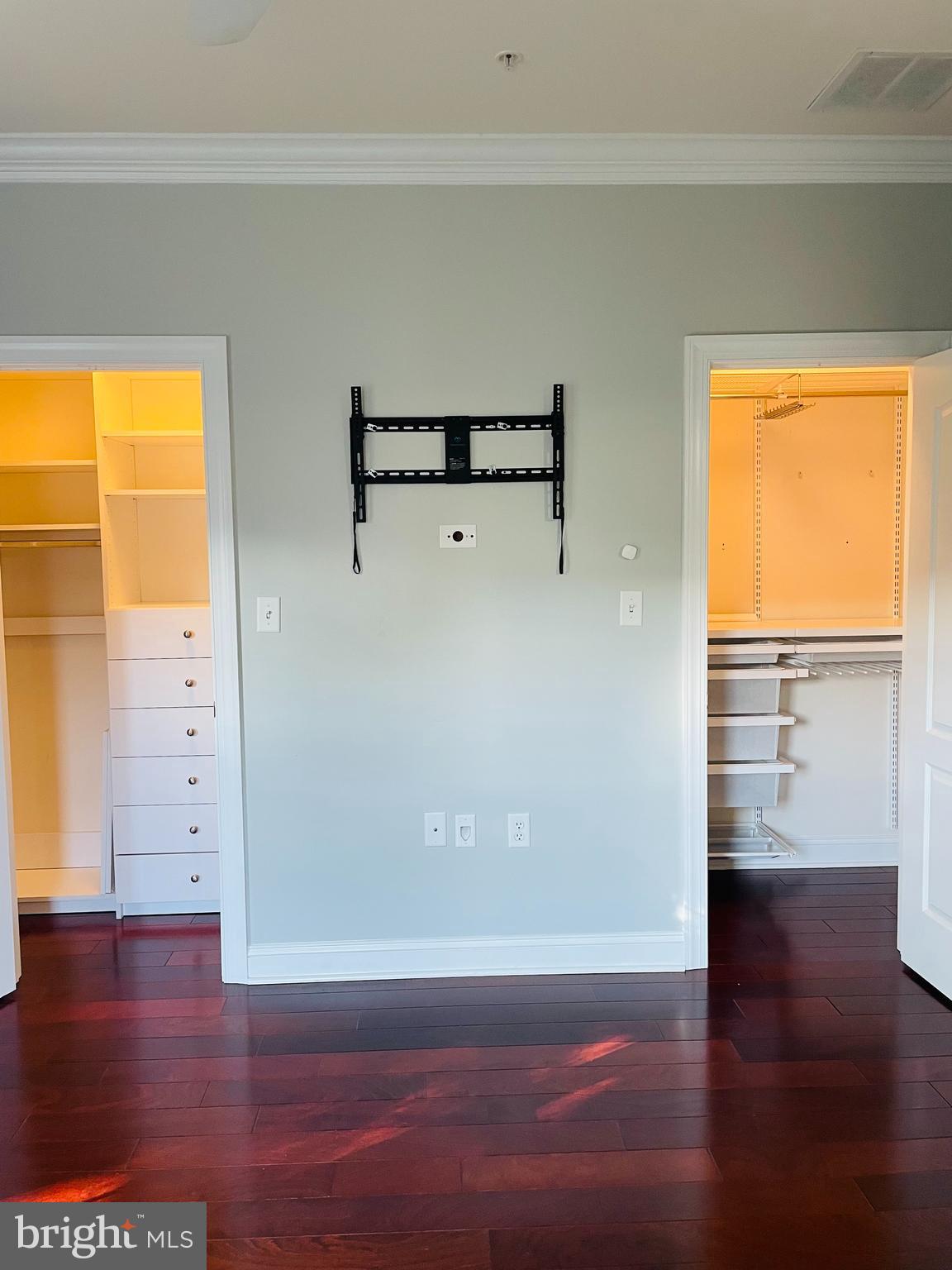 BUCKINGHAM COMMONS - Residential Lease