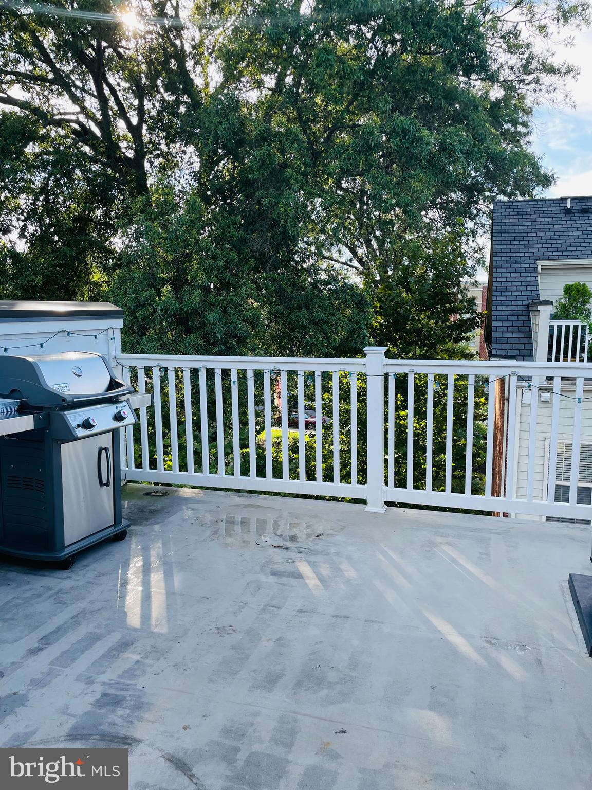 BUCKINGHAM COMMONS - Residential Lease