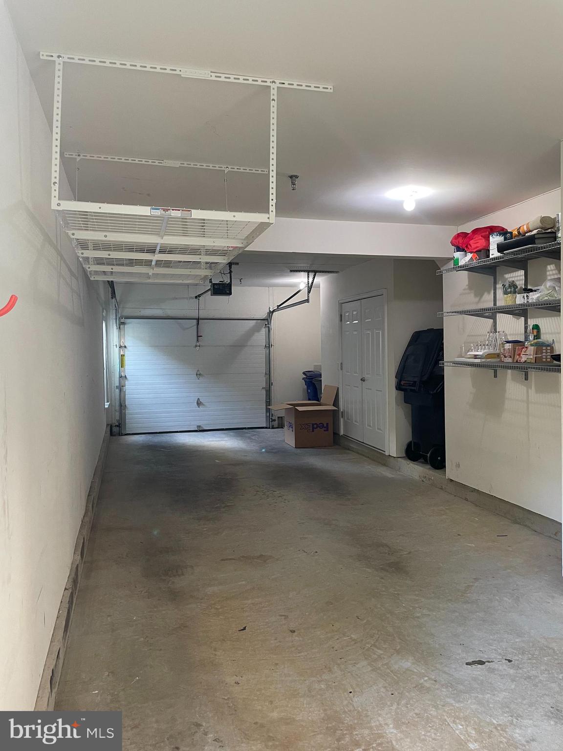 BUCKINGHAM COMMONS - Residential Lease