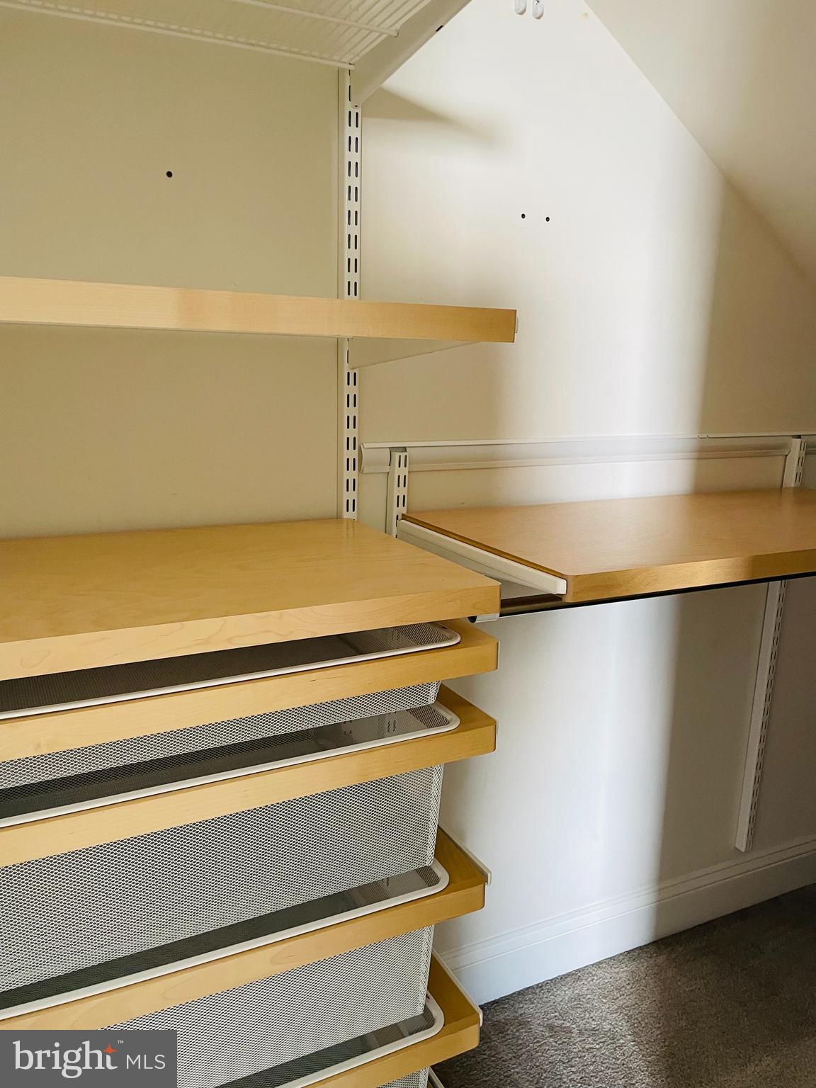 BUCKINGHAM COMMONS - Residential Lease