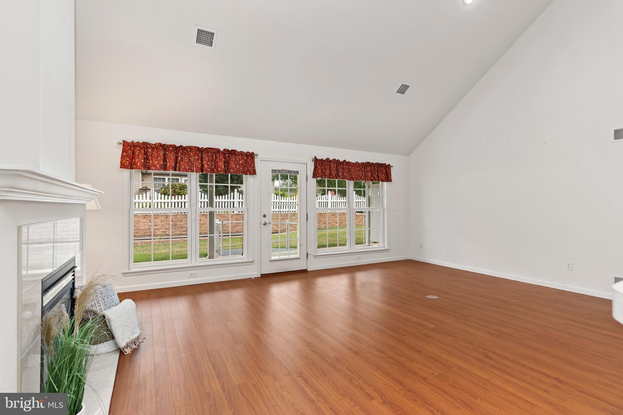 SUMMERFIELD - Residential