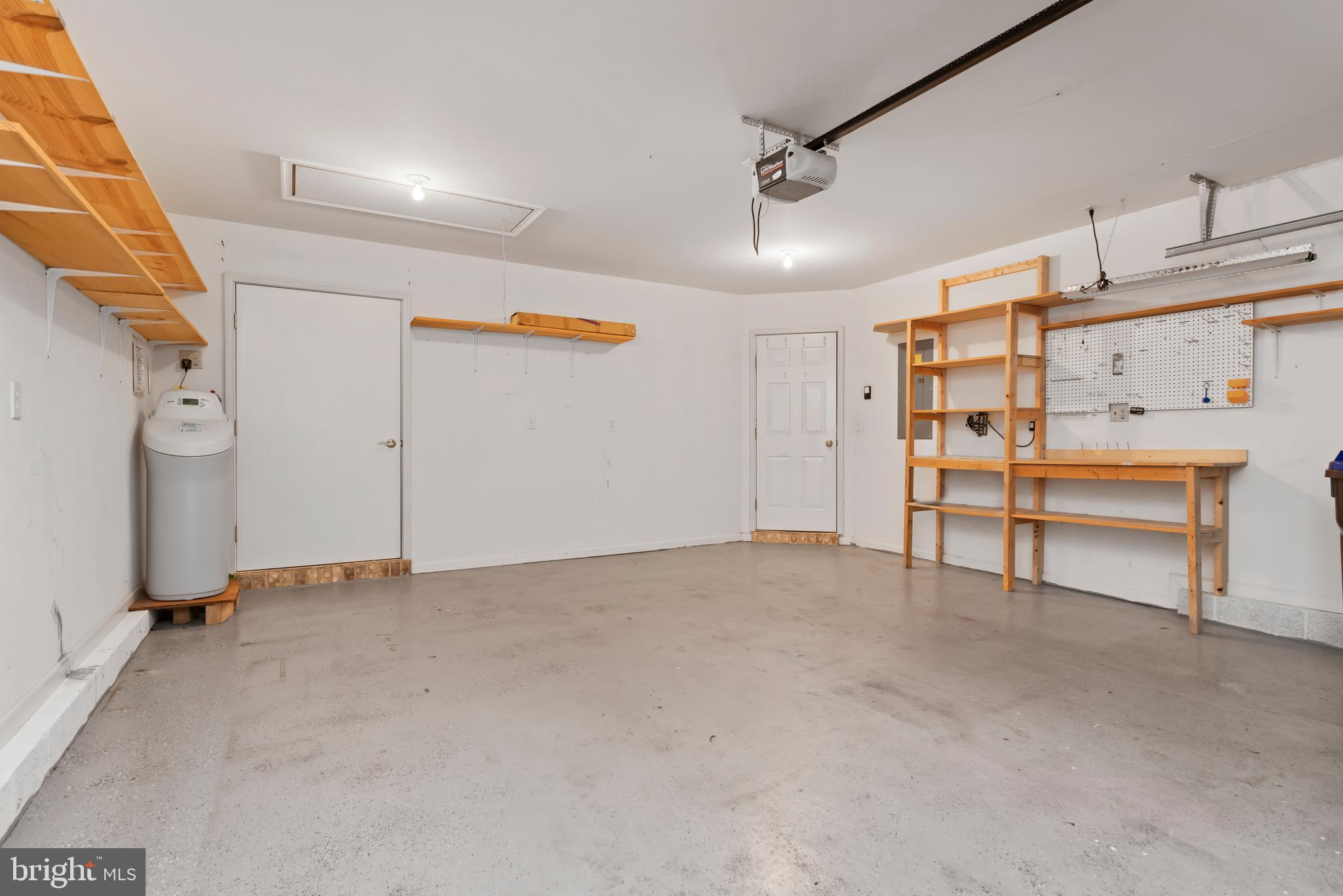SUMMERFIELD - Residential