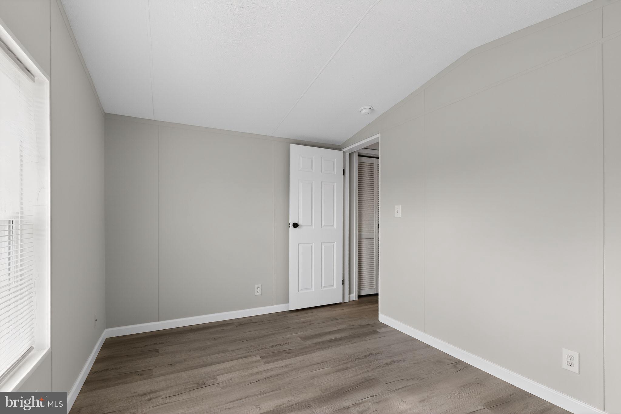 SHADY PARK - Residential