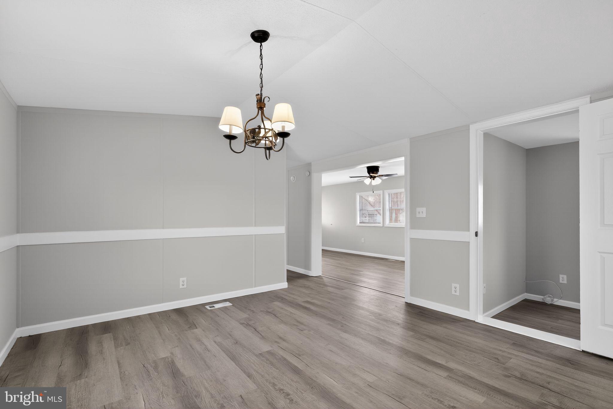 SHADY PARK - Residential