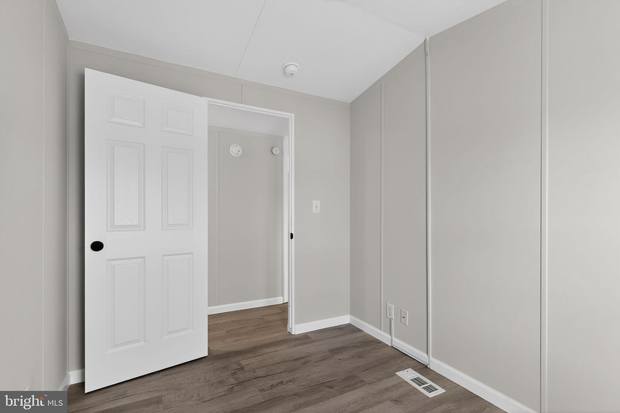 SHADY PARK - Residential