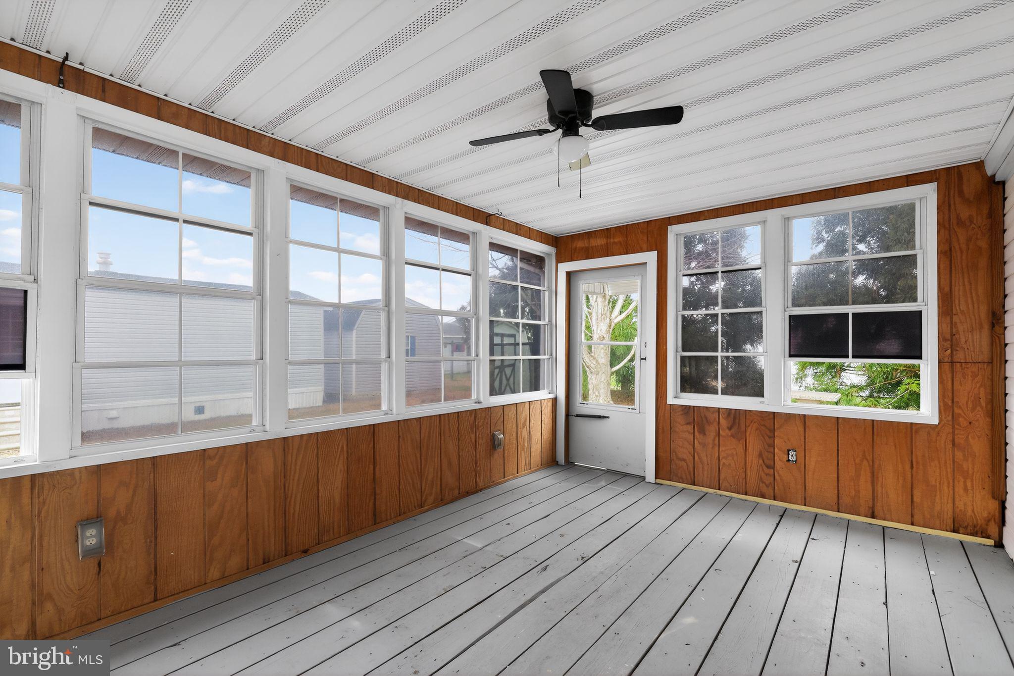 SHADY PARK - Residential