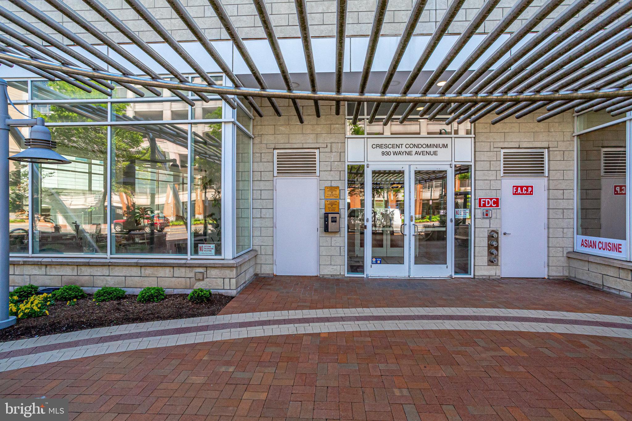 CRESCENT - Residential Lease