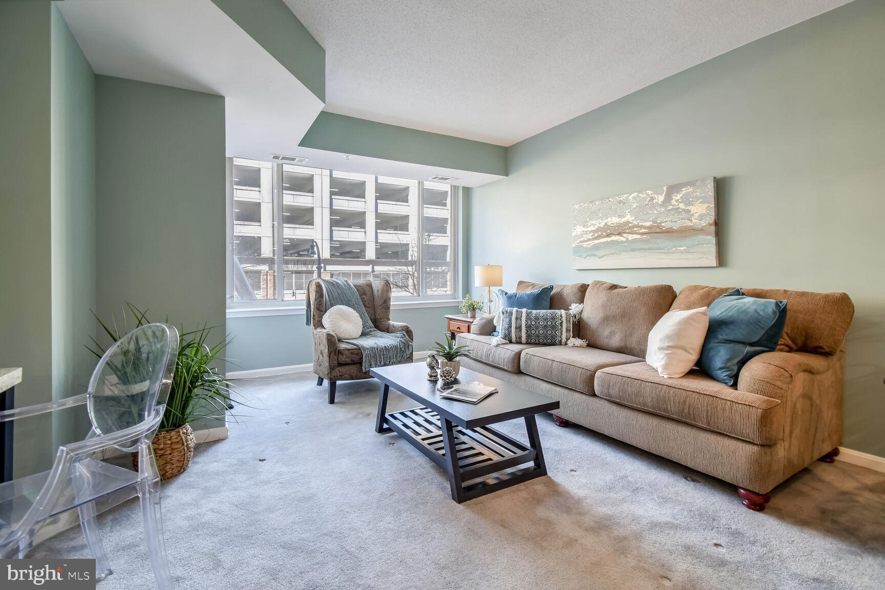 CRESCENT - Residential Lease