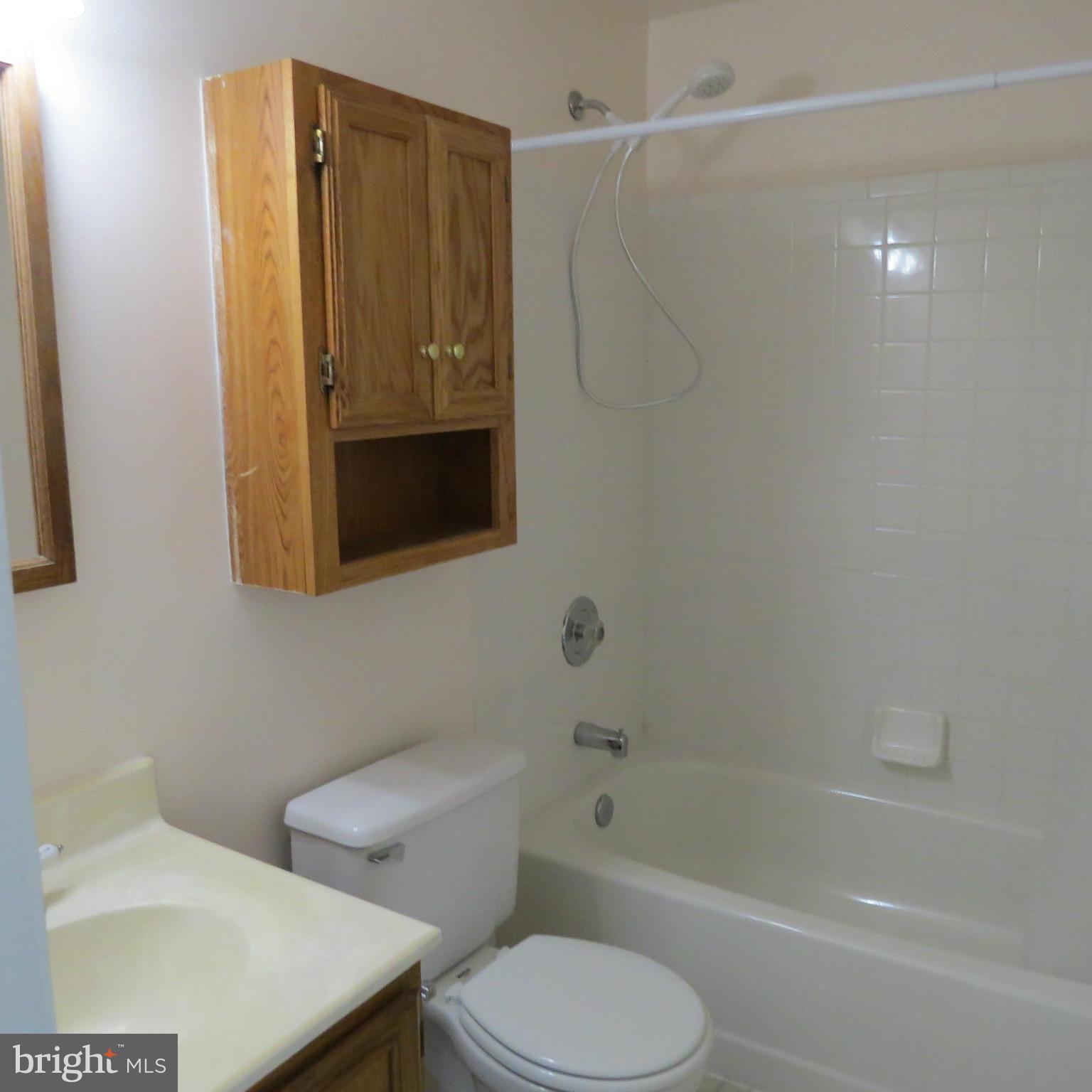 WOODBRIDGE CENTER - Residential