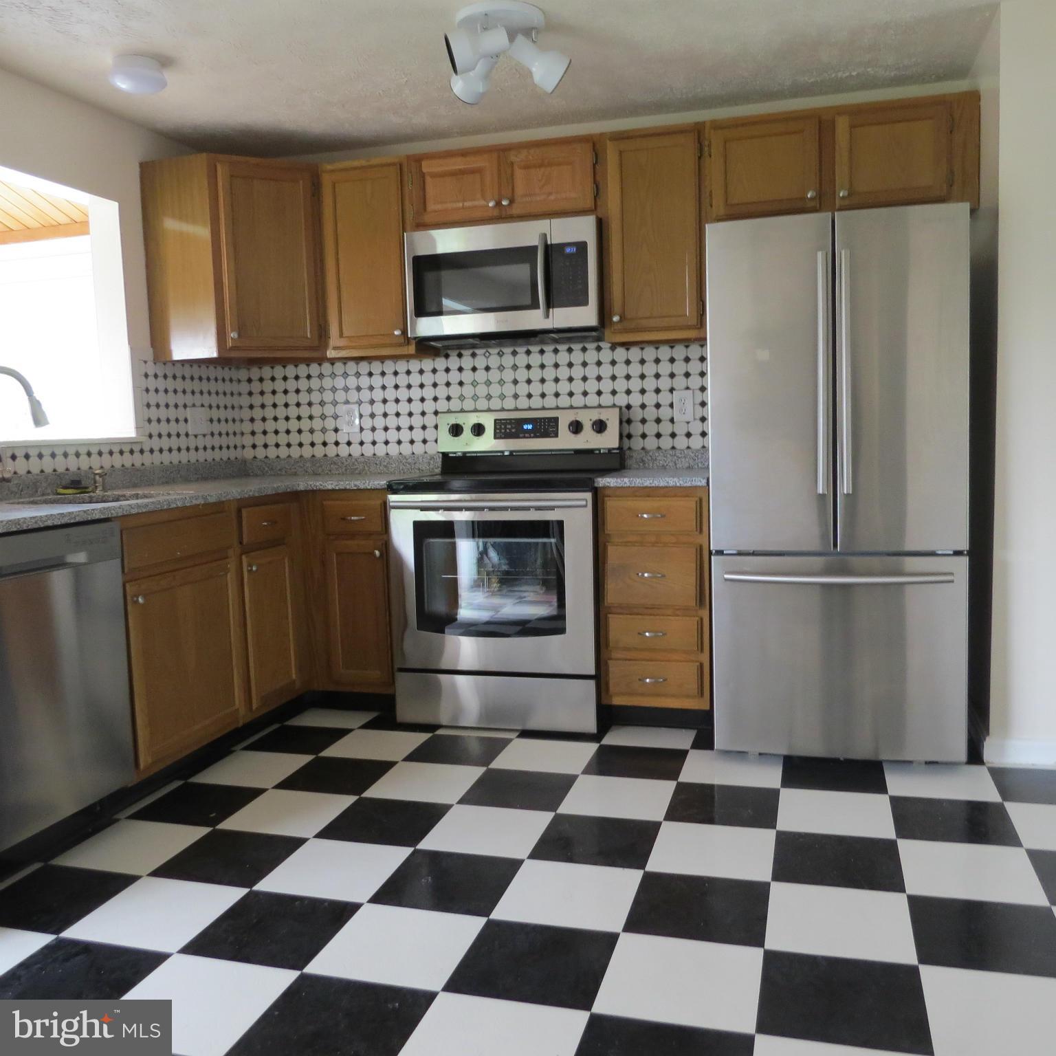 WOODBRIDGE CENTER - Residential