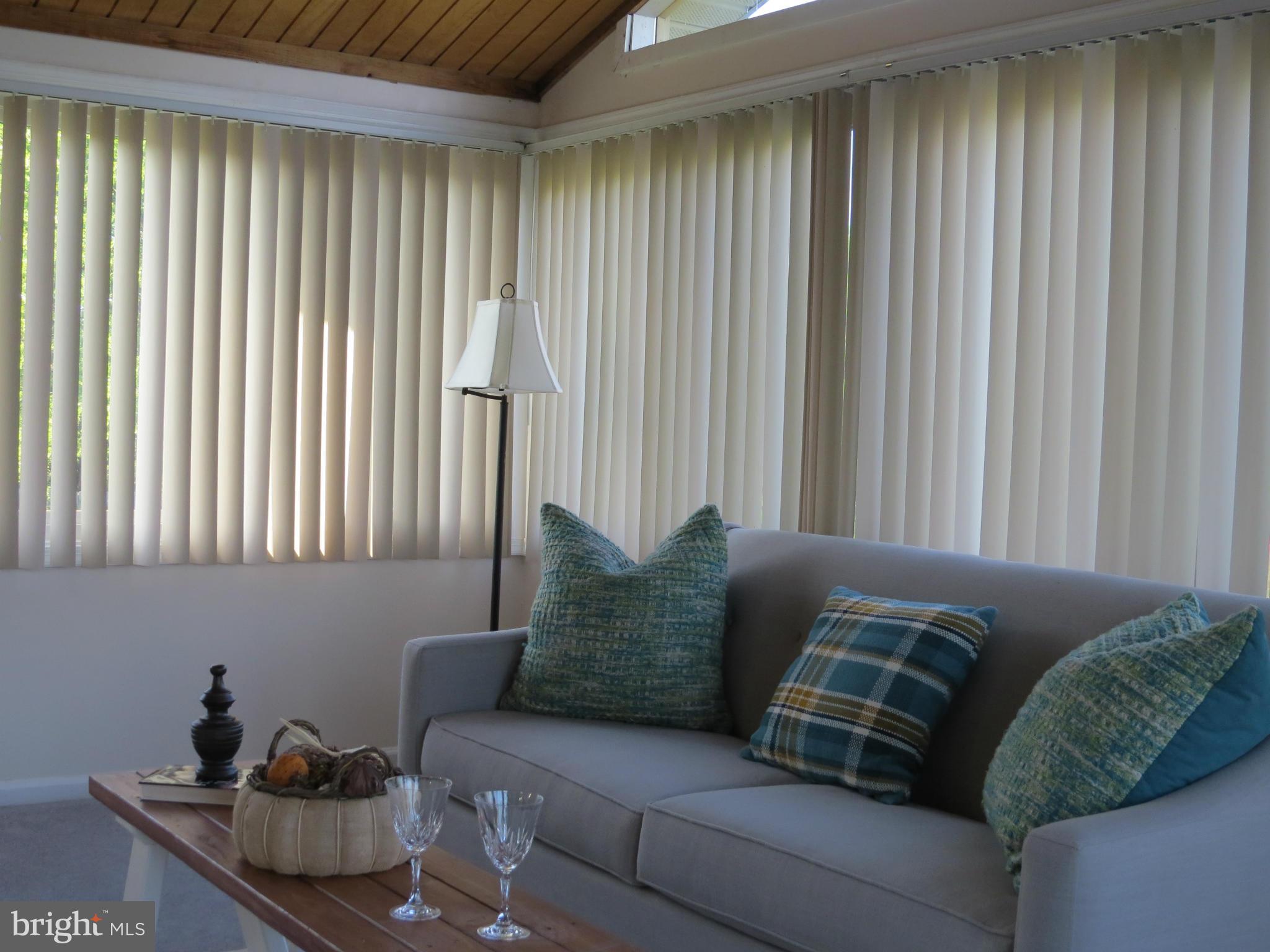 WOODBRIDGE CENTER - Residential