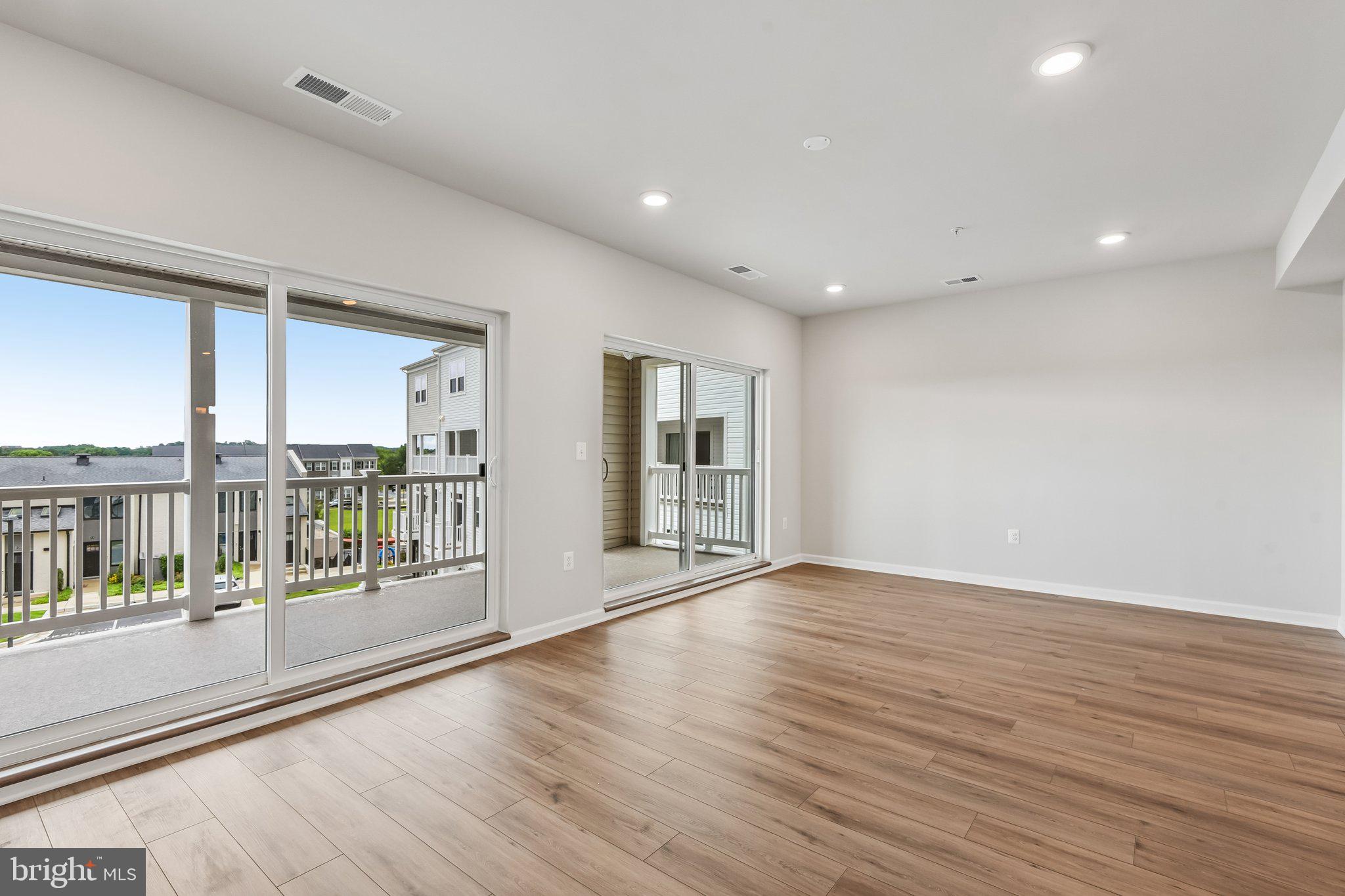19548 VILLAGE WALK DRIVE