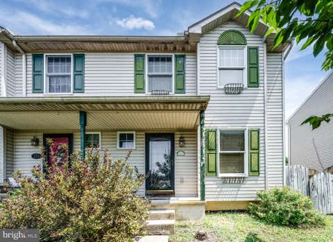 Townhouse For Sale - 272 N Whiteoak Street<br/> KUTZTOWN, PA 19530