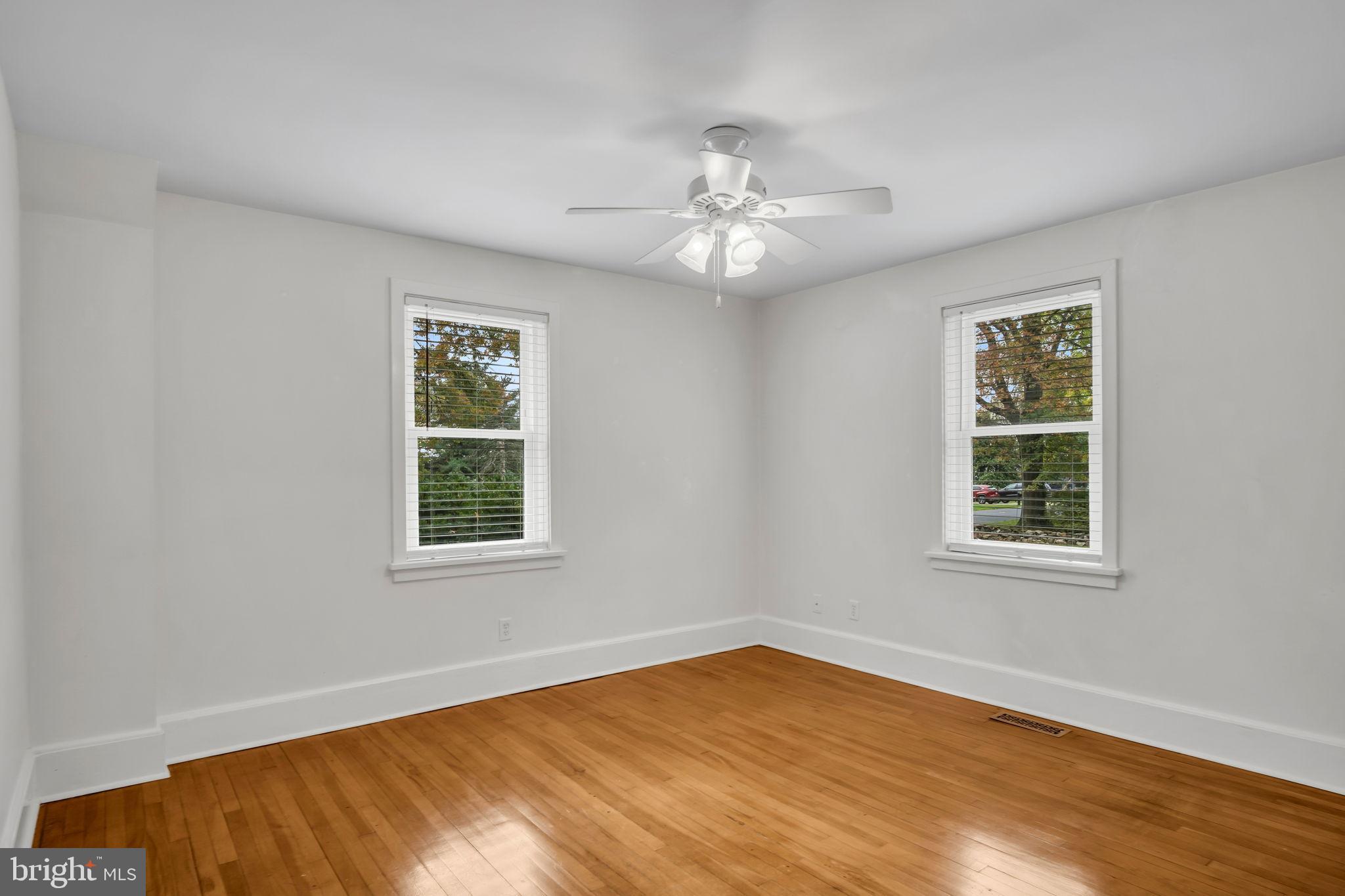 POINT RIDGE FARMS - Residential