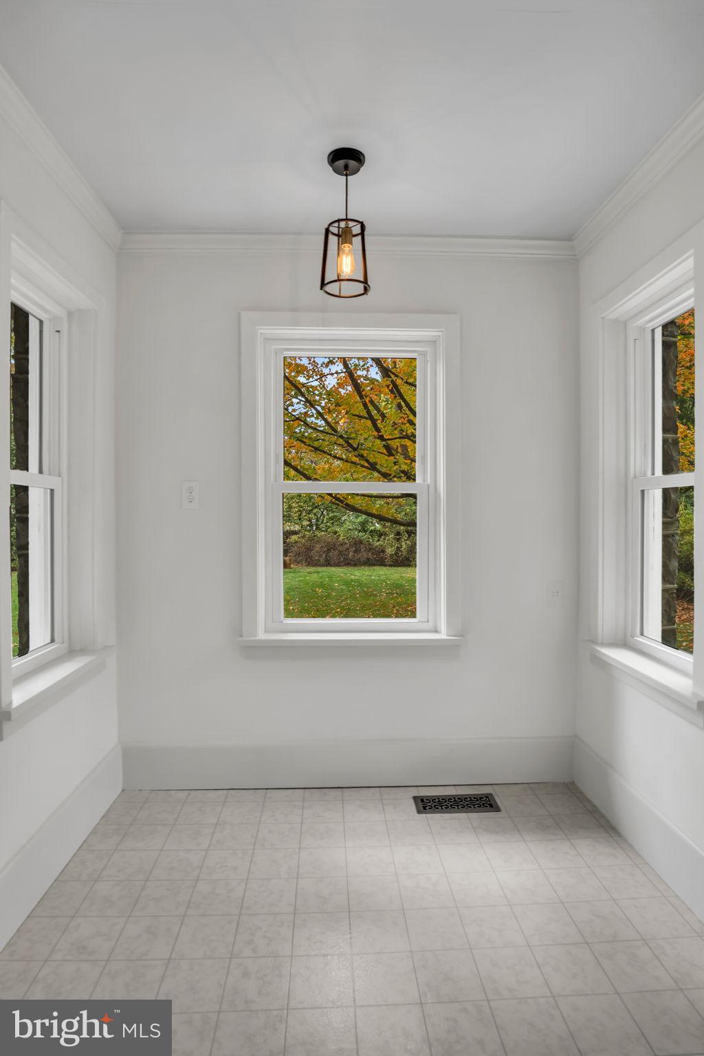 POINT RIDGE FARMS - Residential