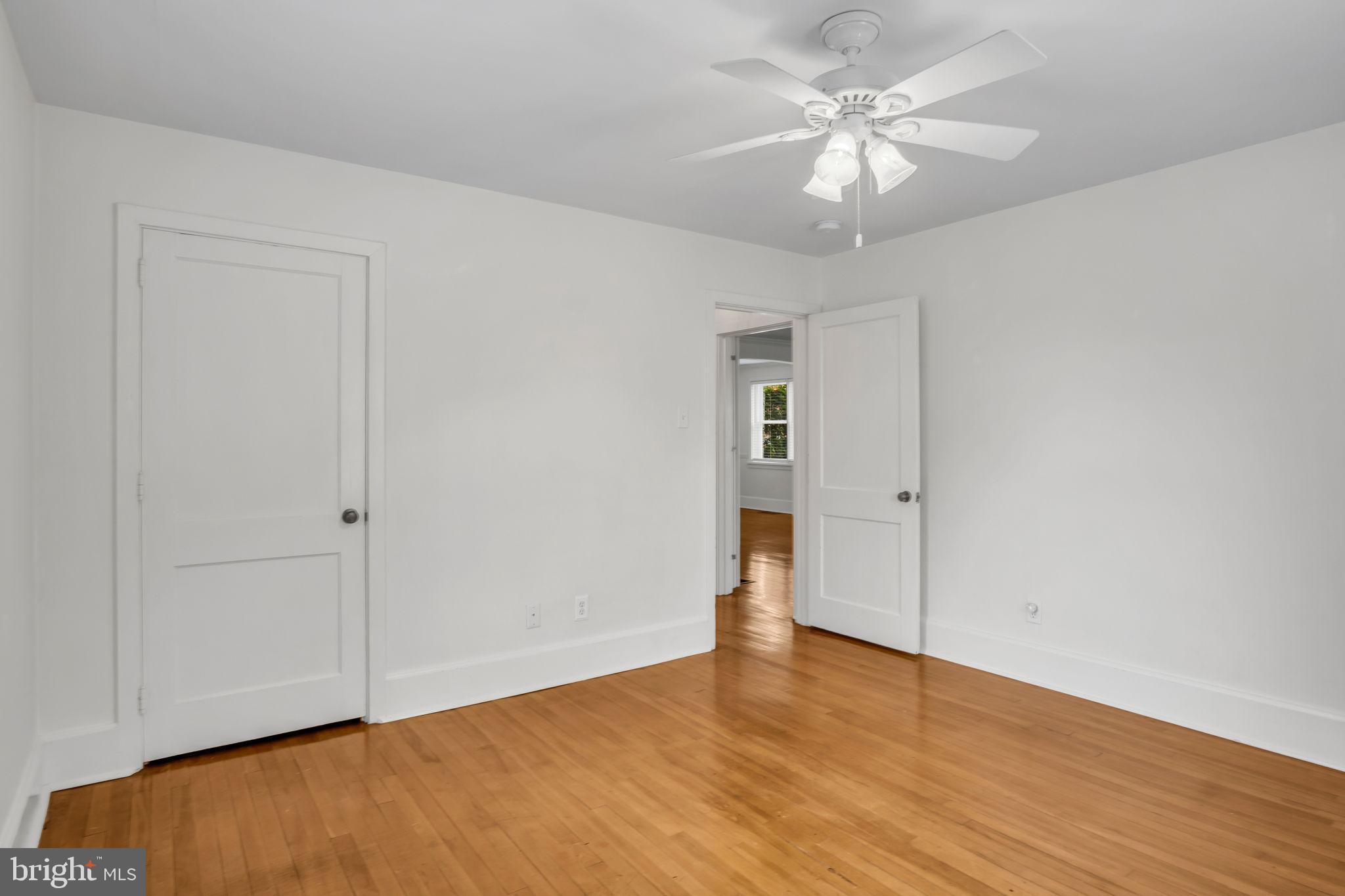 POINT RIDGE FARMS - Residential