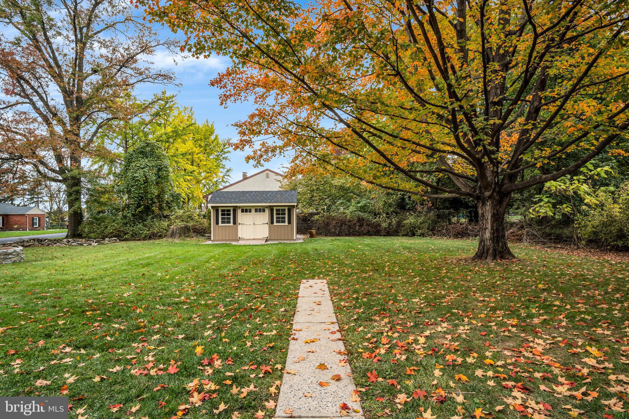 POINT RIDGE FARMS - Residential