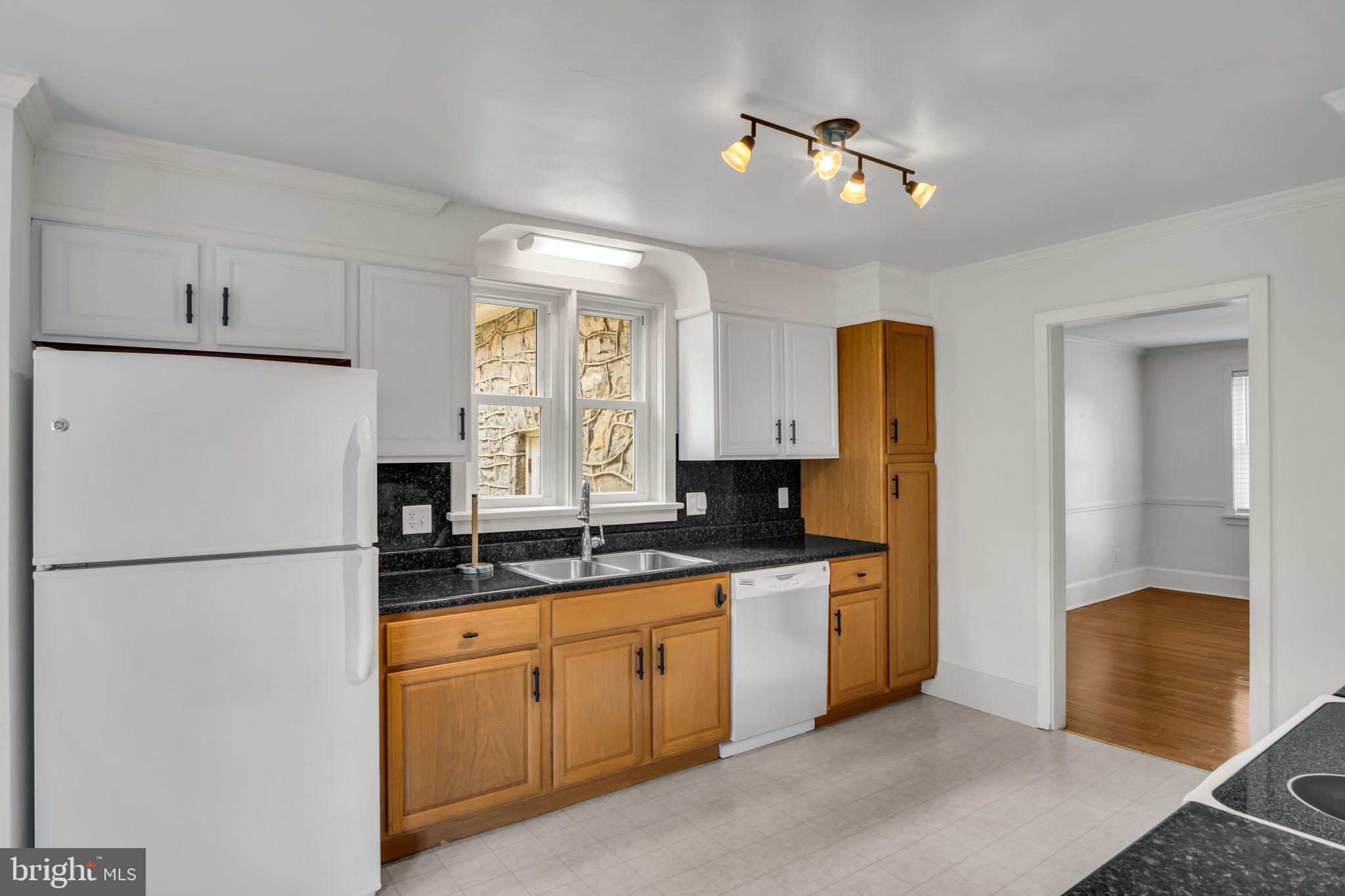 POINT RIDGE FARMS - Residential